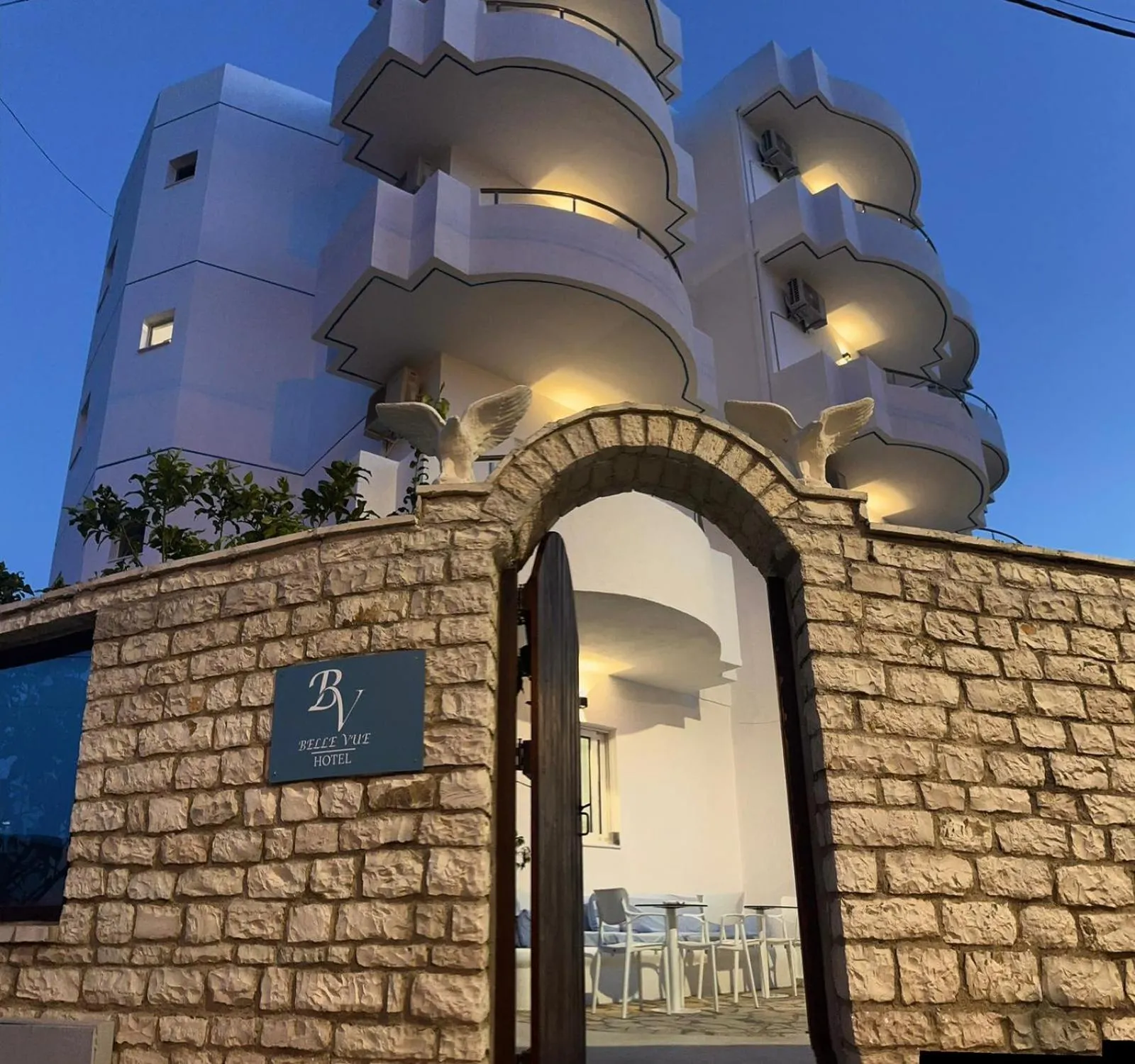 Property building in Hotel Belle Vue