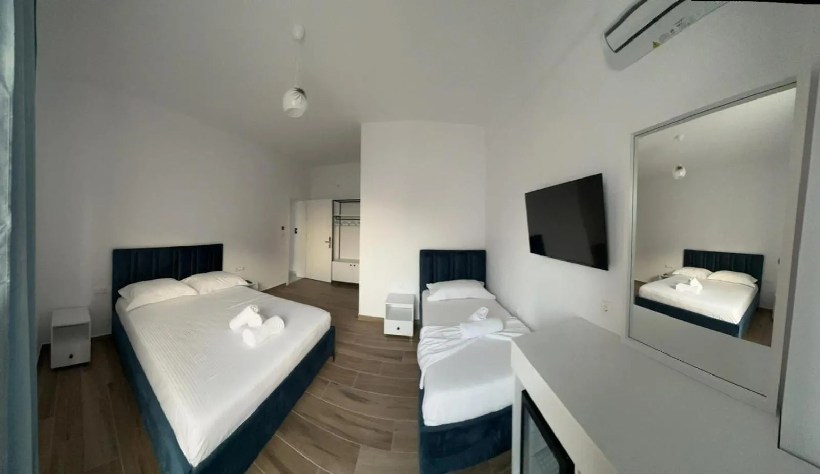 Bedroom, Bed in Hotel Belle Vue