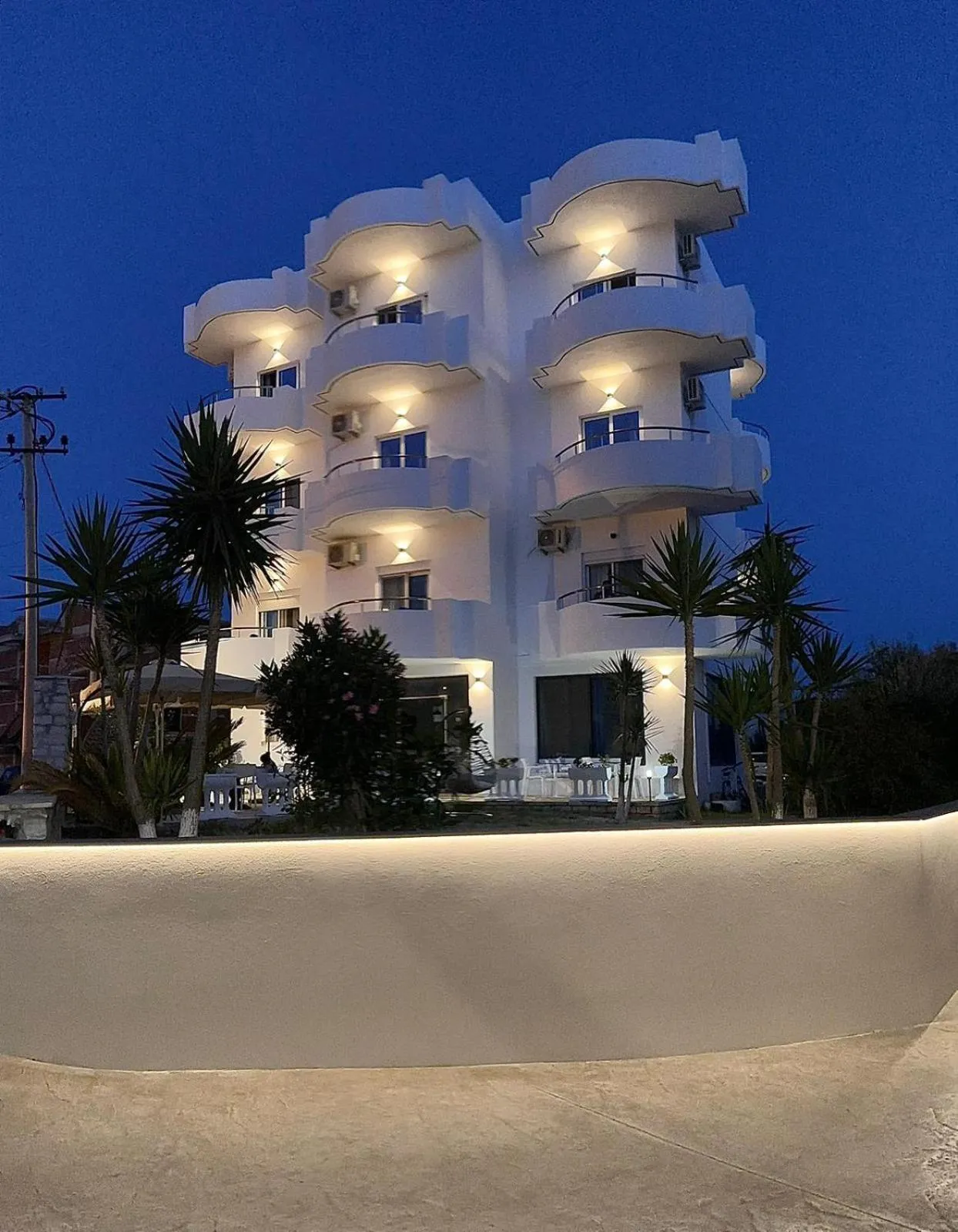 Property building in Hotel Belle Vue