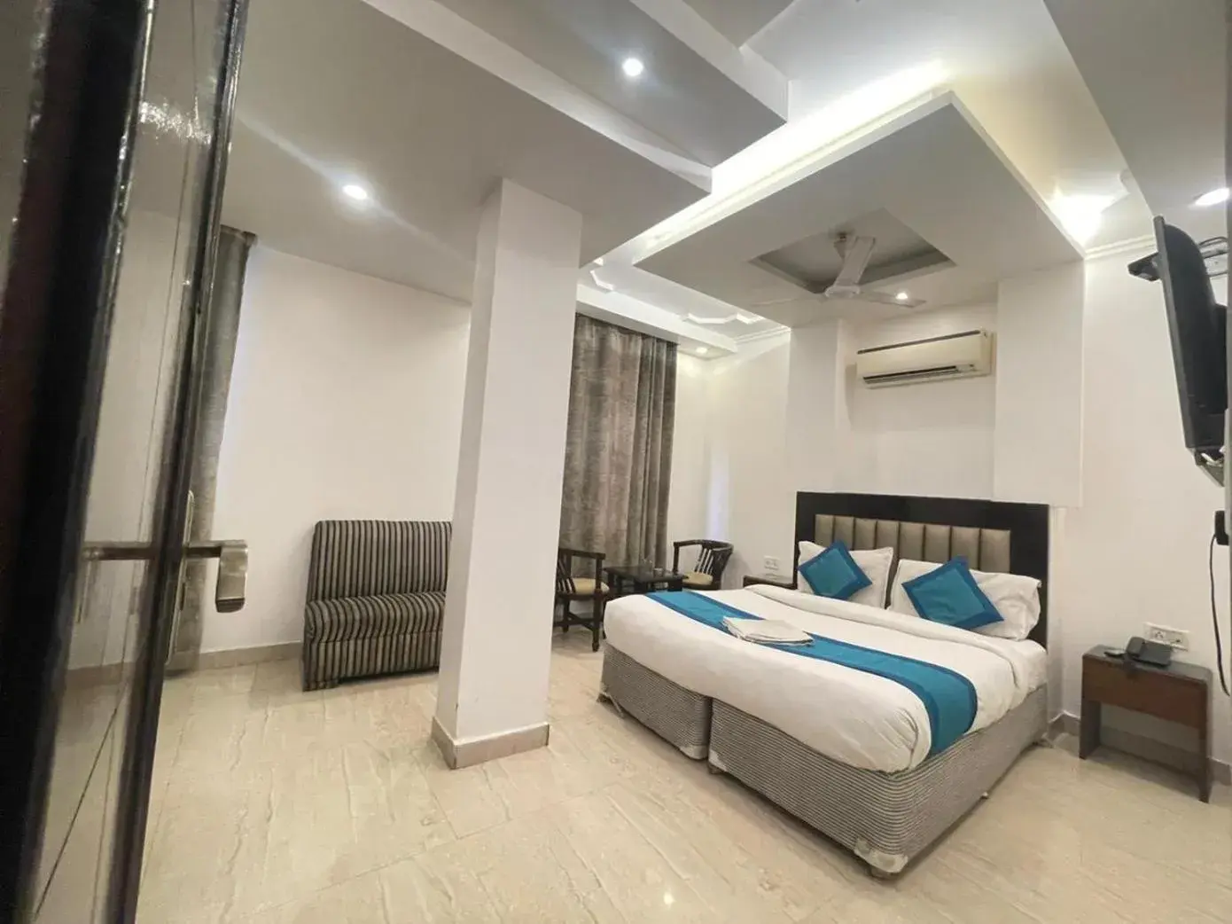 Family Room in Hotel Delhi Empire Dx Family Room in Hotel Delhi Empire Dx