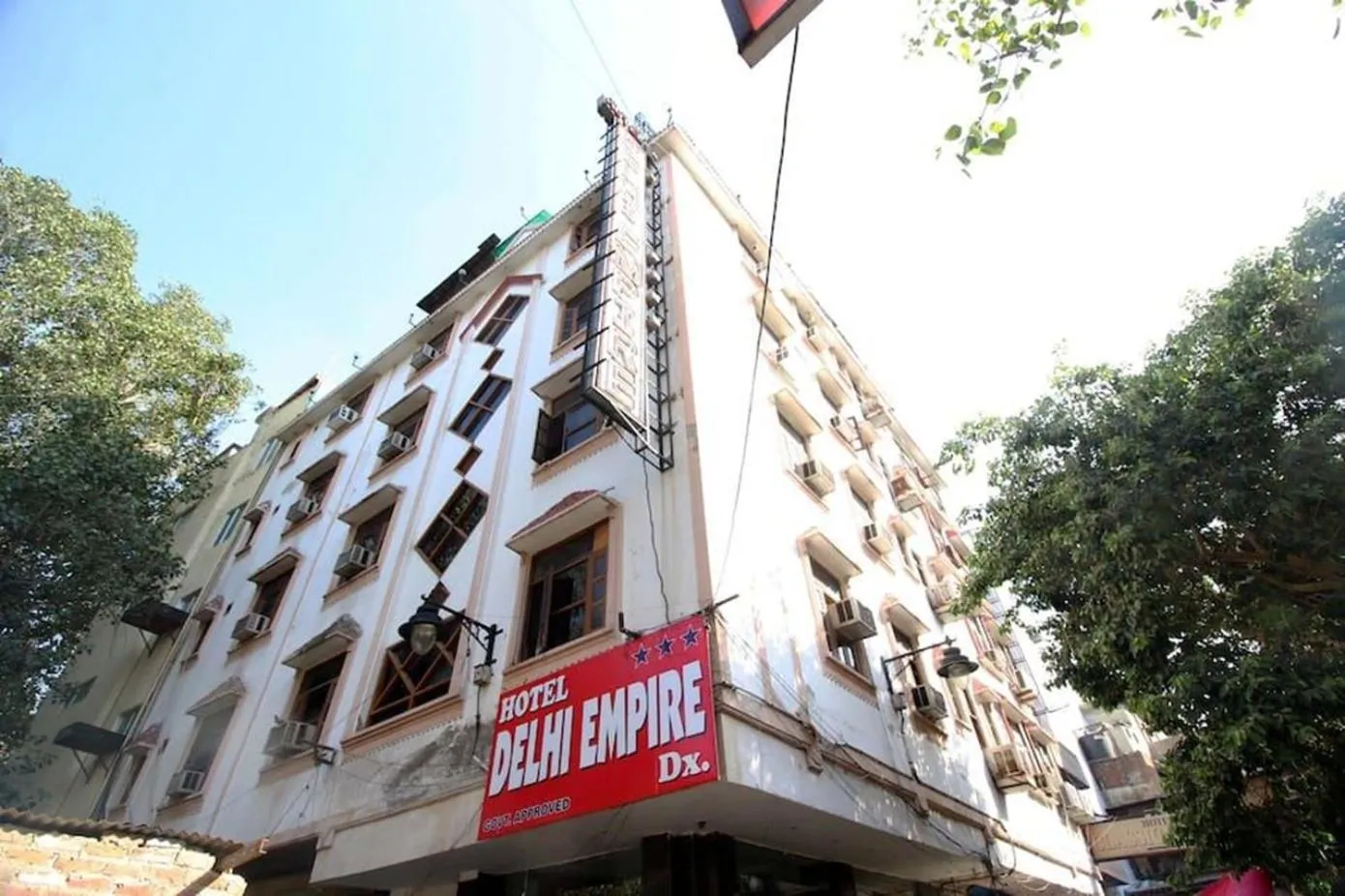 Property building in Hotel Delhi Empire Dx