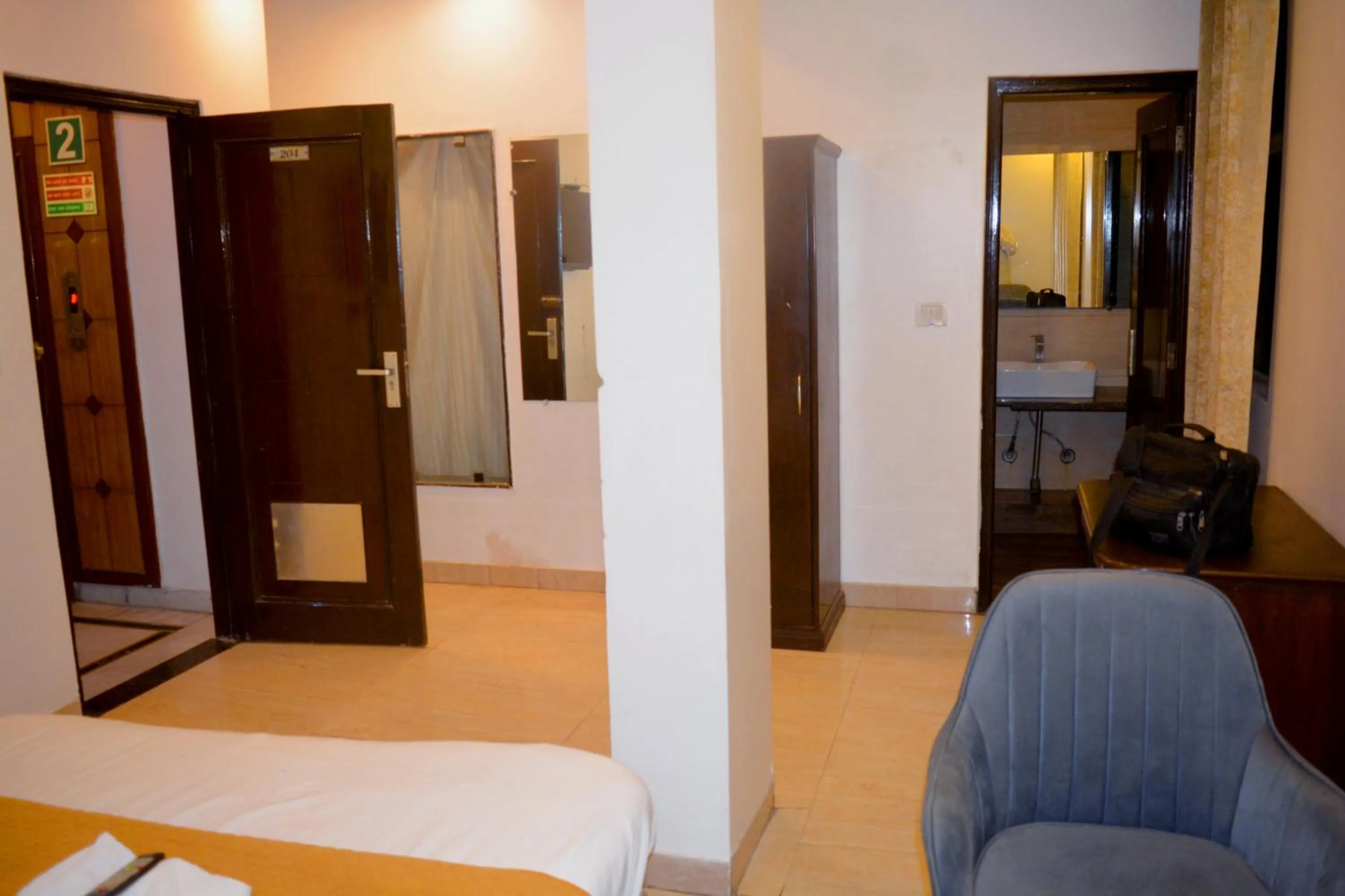 Seating area in Hotel Delhi Empire Dx