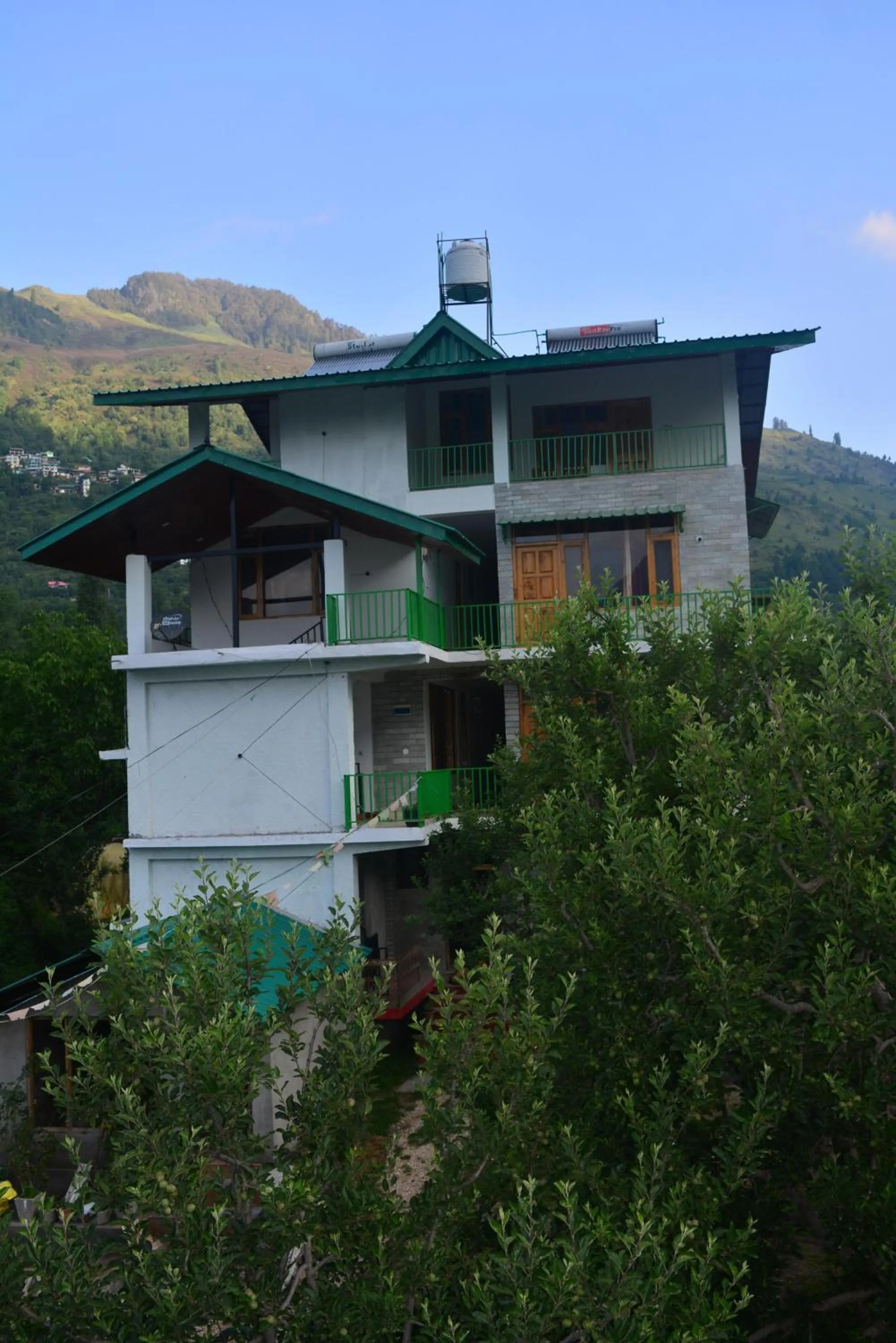 Manali Mornings