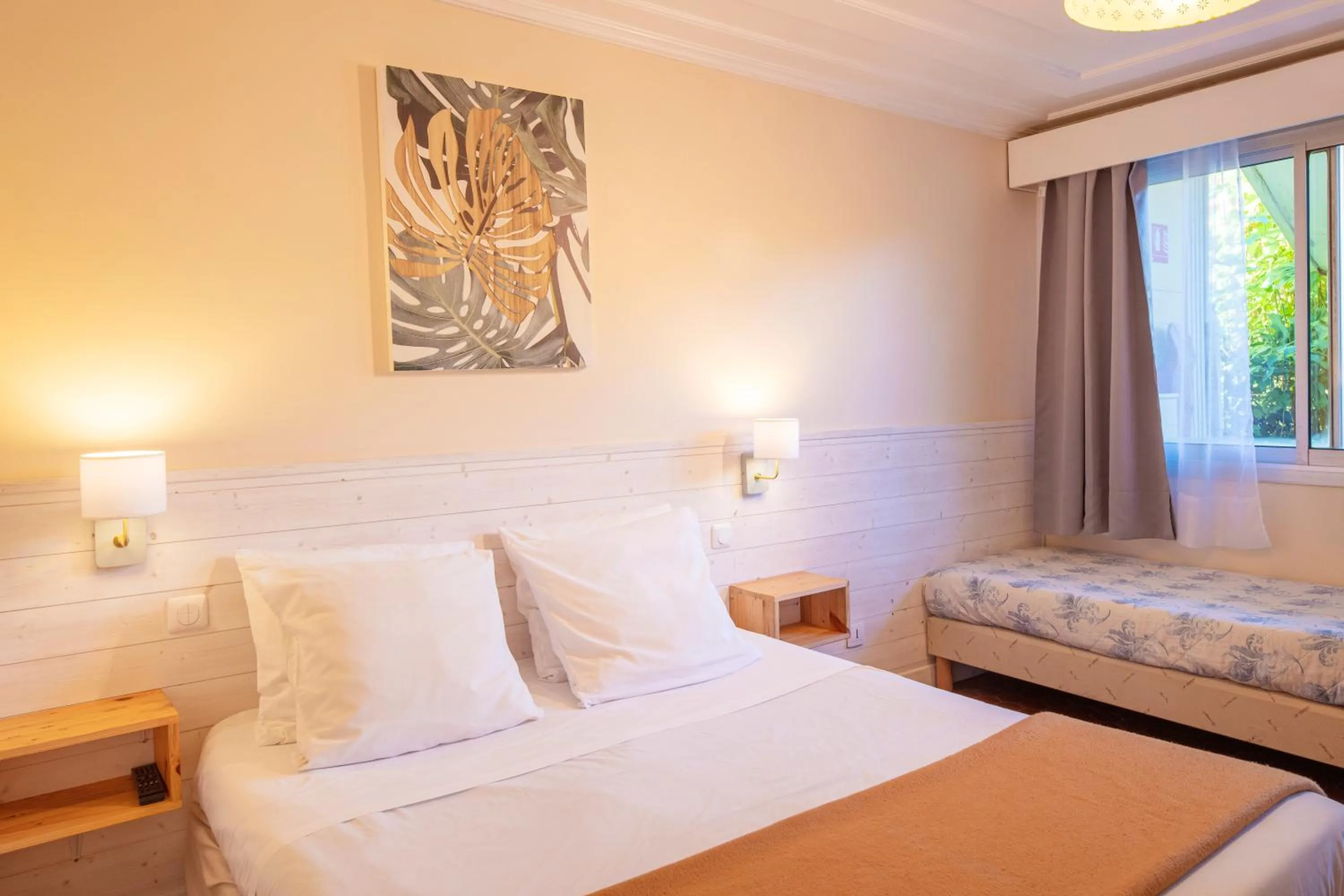 Bedroom, Bed in Le Relais Des Cimes