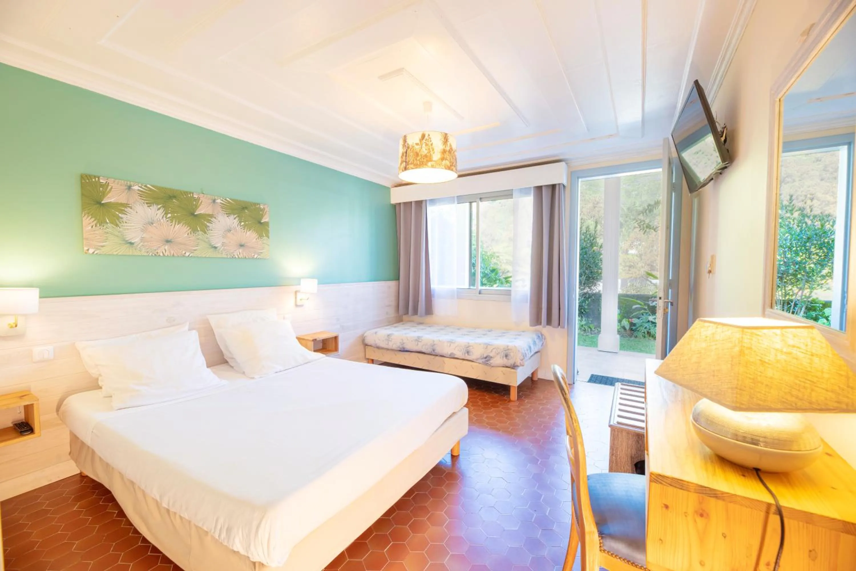 Photo of the whole room, Bed in Le Relais Des Cimes