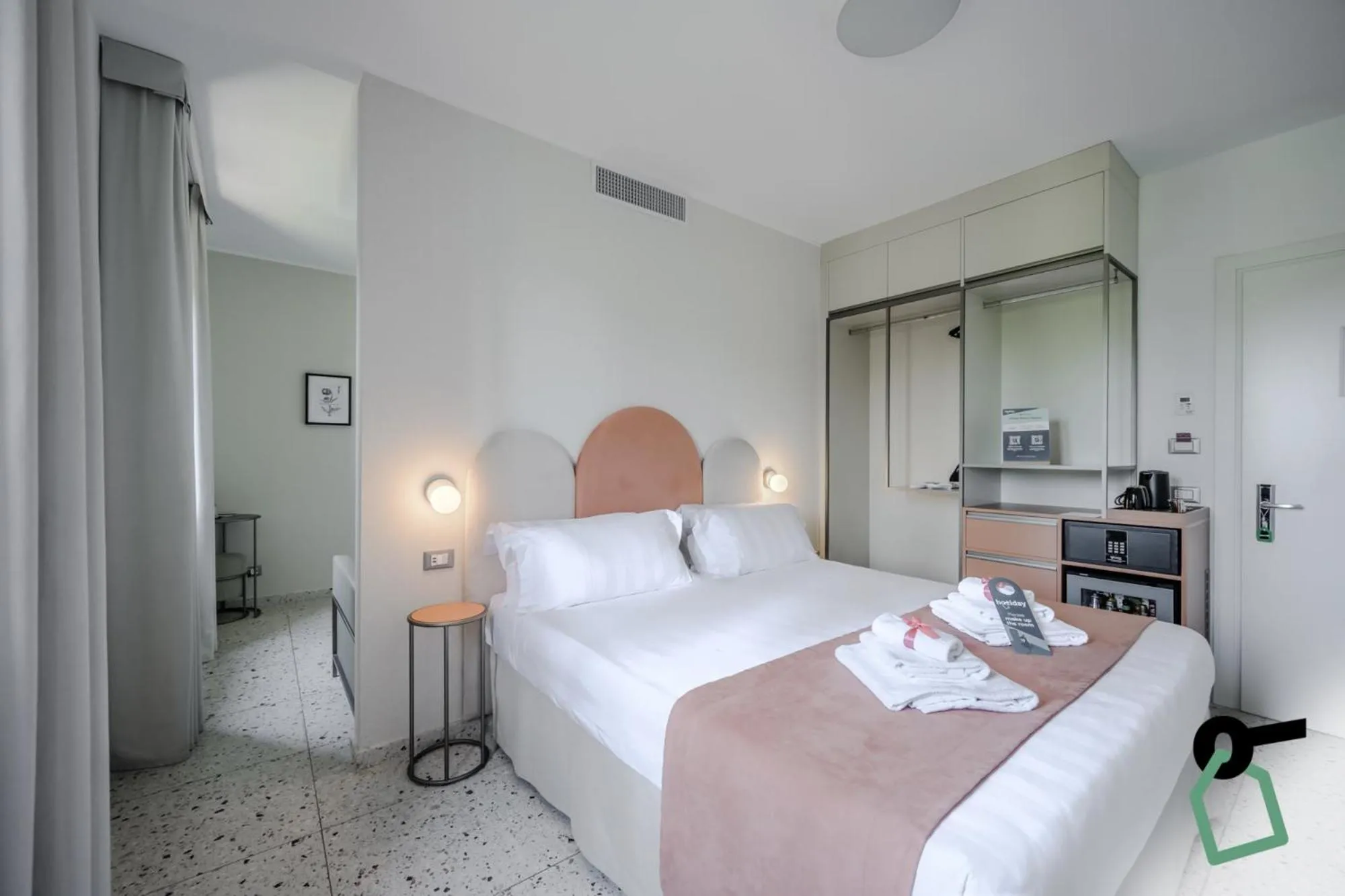 Bedroom, Bed in Hotiday Venezia Cape