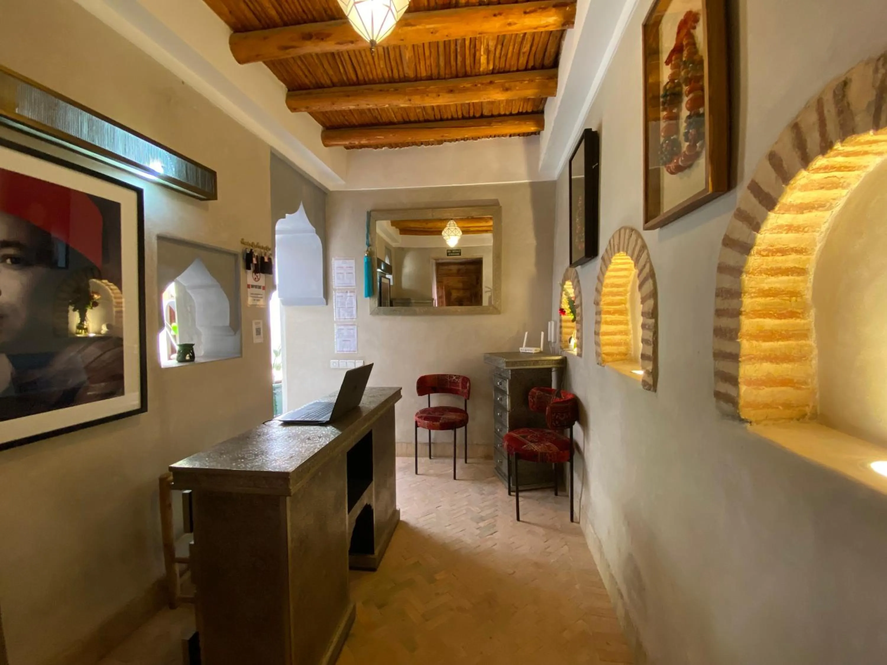 Lobby or reception in Riad Bab Yacout & SPA