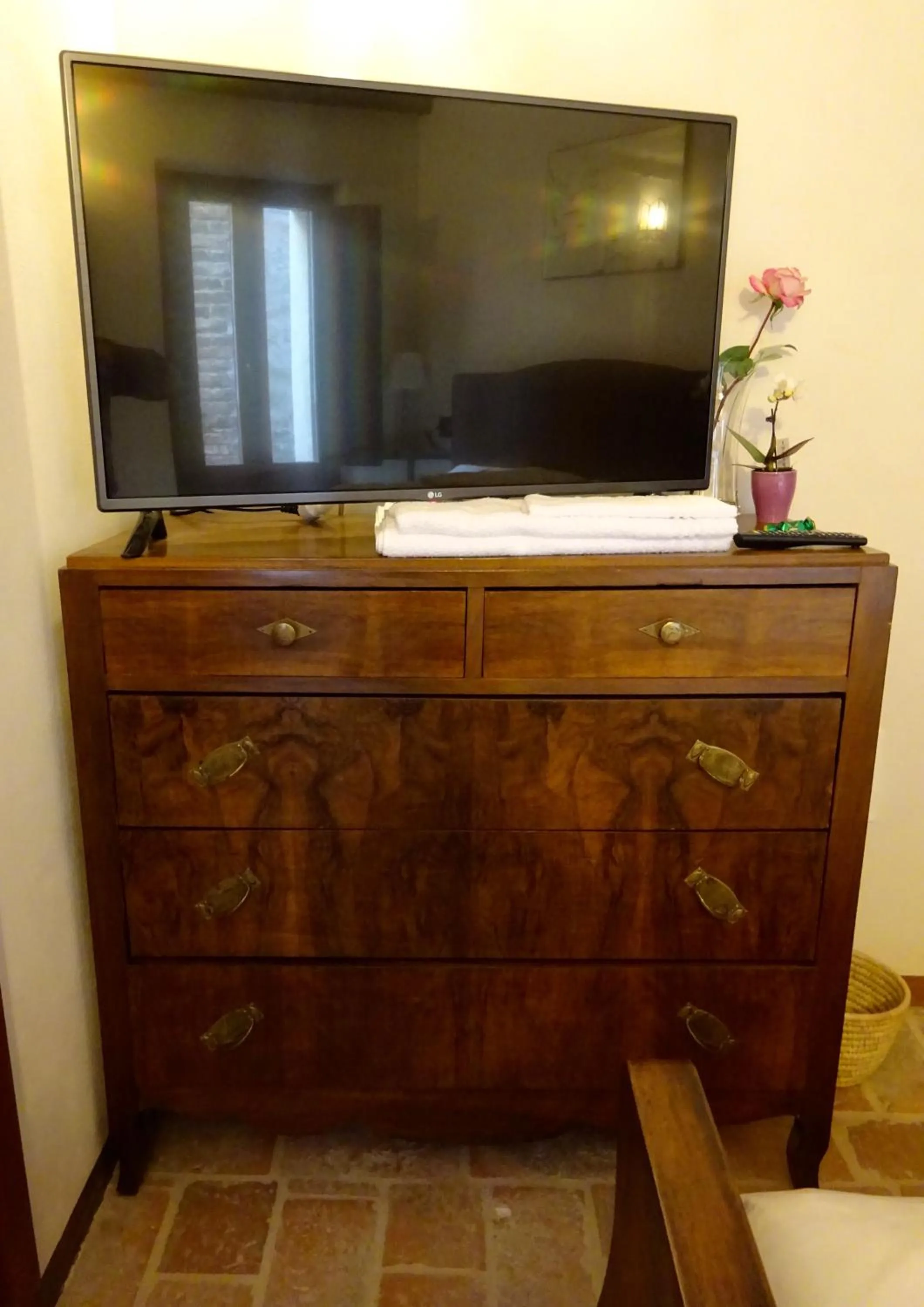 TV and multimedia in Torricini Skyline