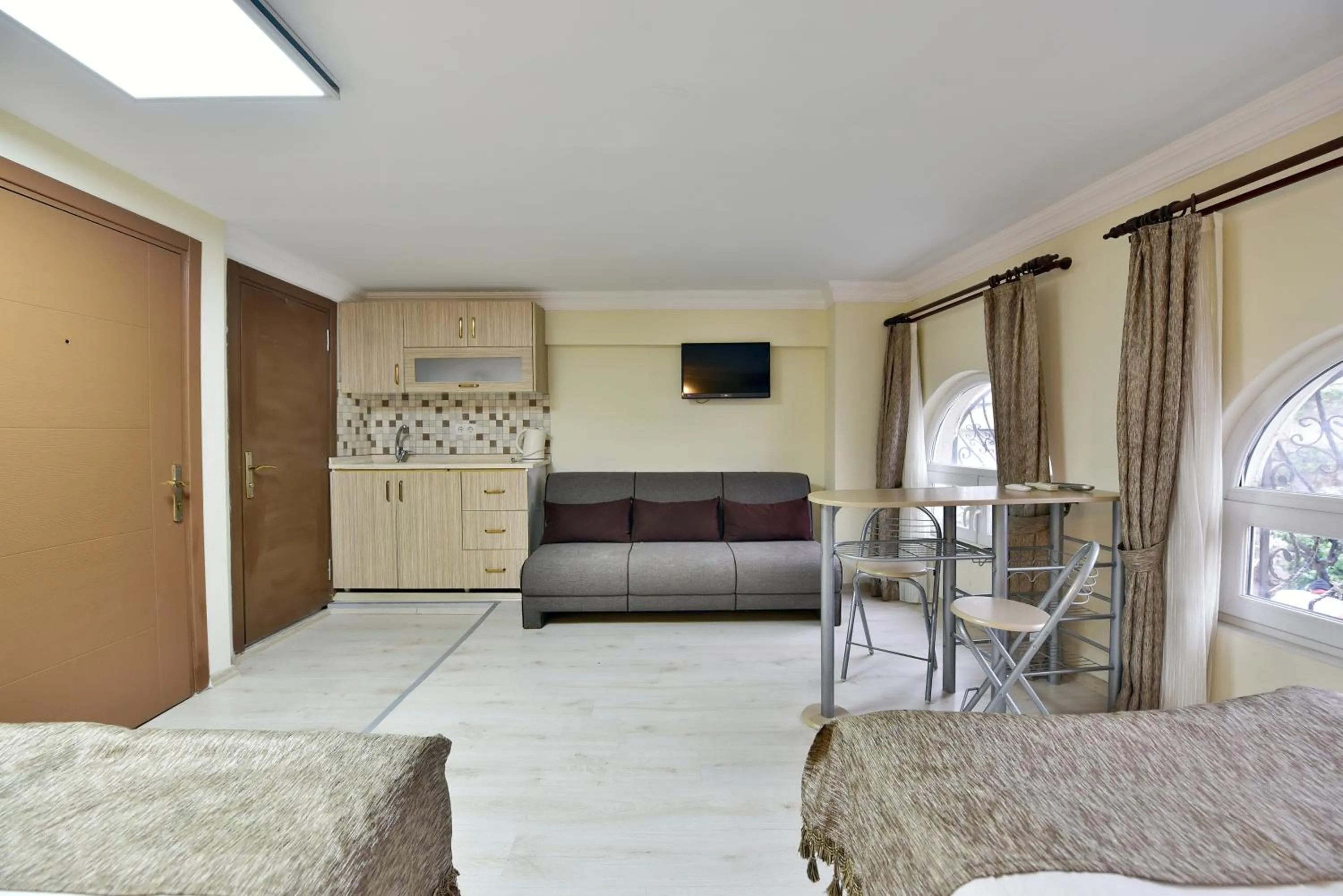 TV and multimedia in Oban Suites Istanbul