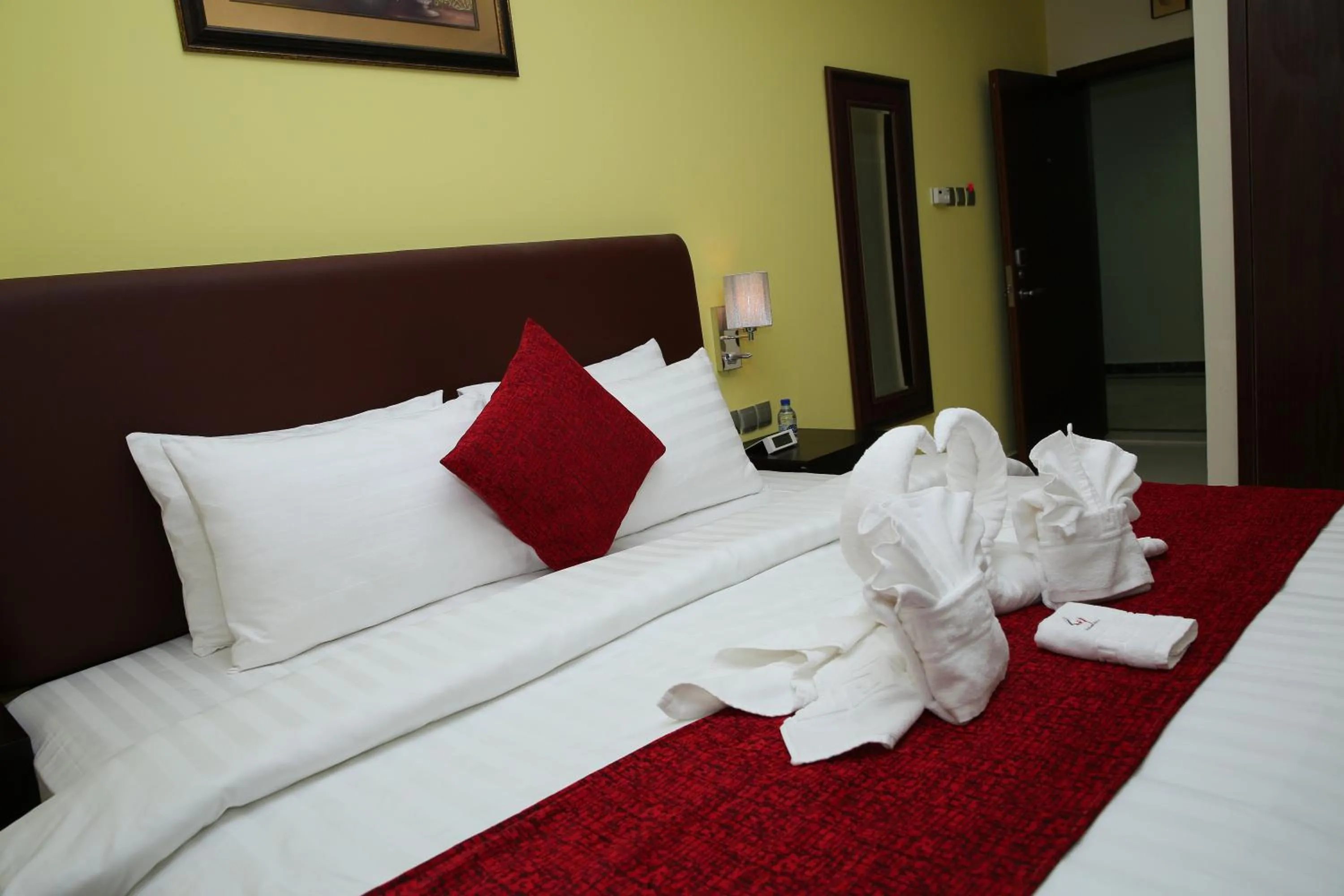 Bedroom, Bed in Mirage Hotel Al Aqah