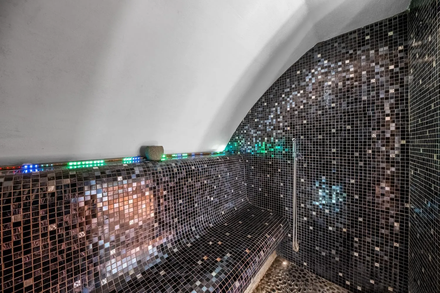 Steam room in Brieis Relais Alpino