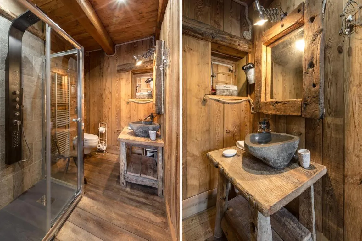 Shower in Brieis Relais Alpino