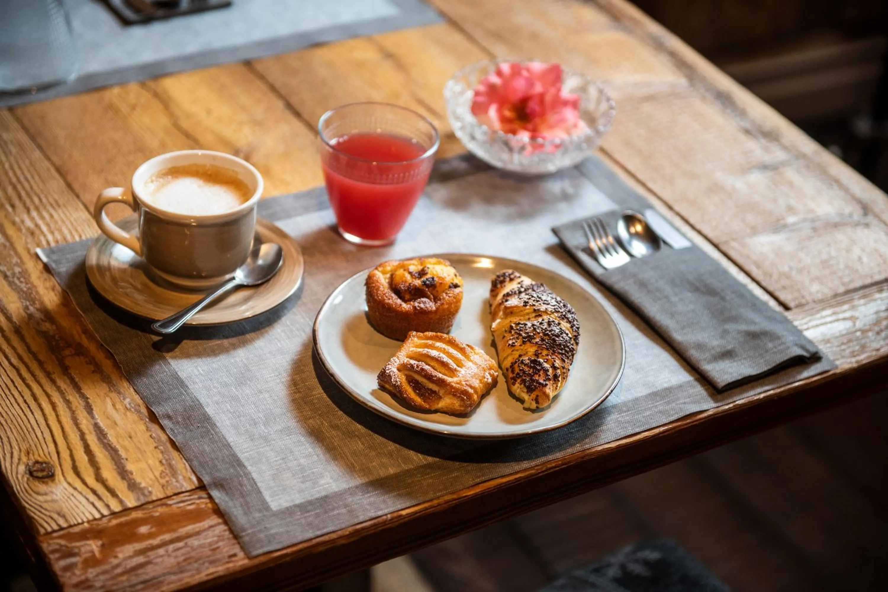 Continental breakfast in Brieis Relais Alpino