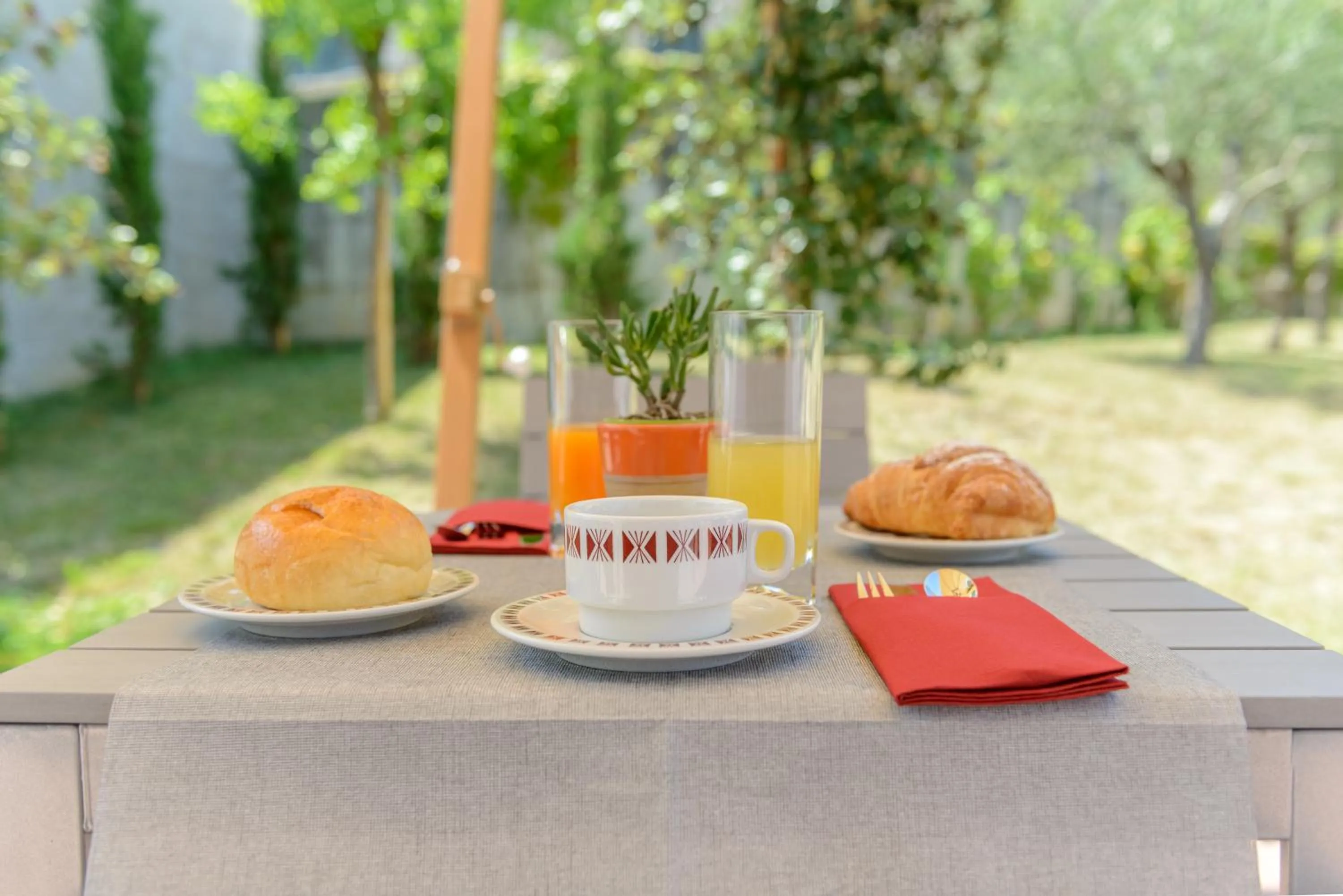 Garden in La Bifora b&b