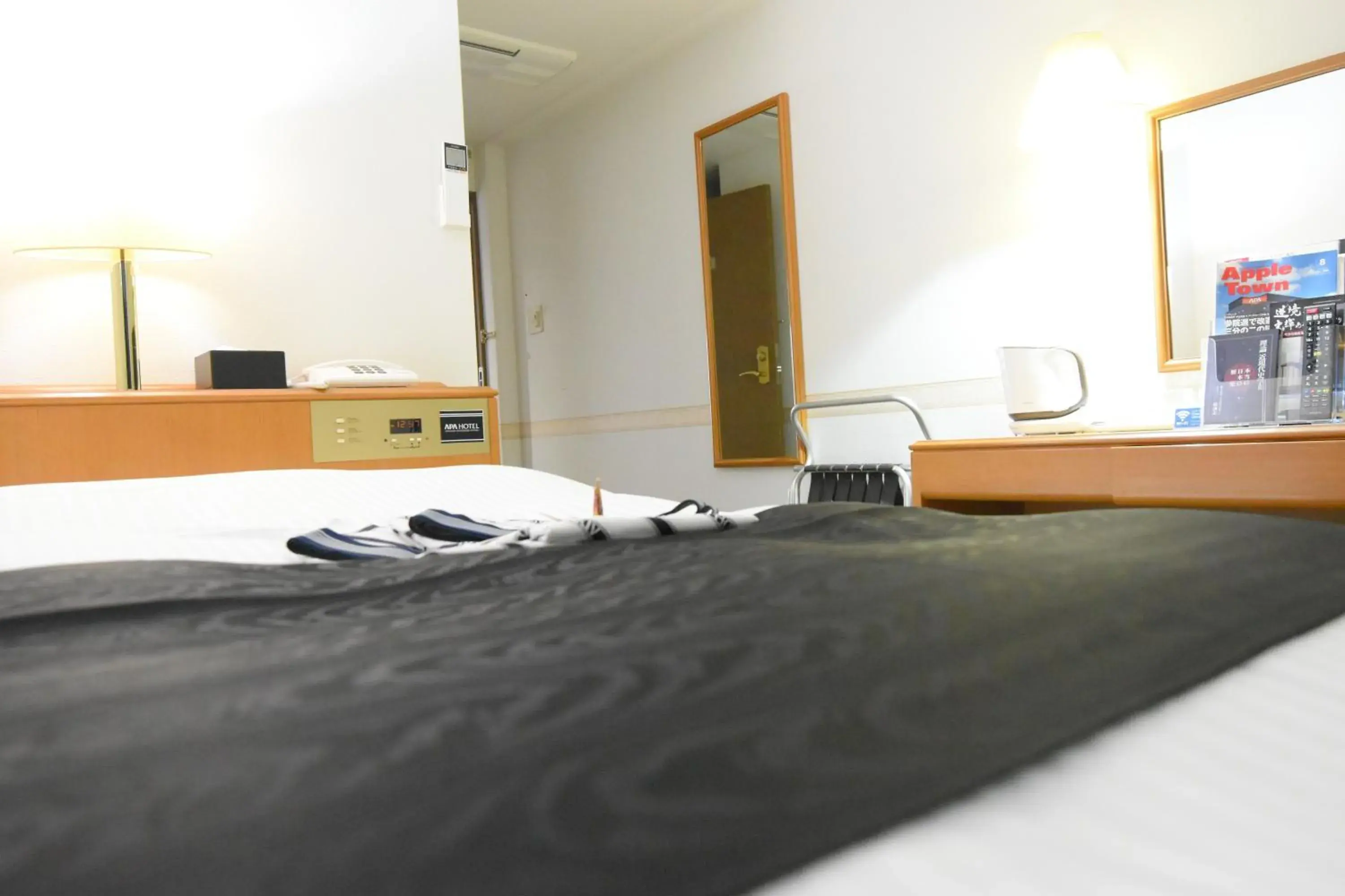 Double Room with Small Double Bed - Non-Smoking in APA Hotel Miyazaki Miyakonojo Ekimae Double Room with Small Double Bed - Non-Smoking in APA Hotel Miyazaki Miyakonojo Ekimae