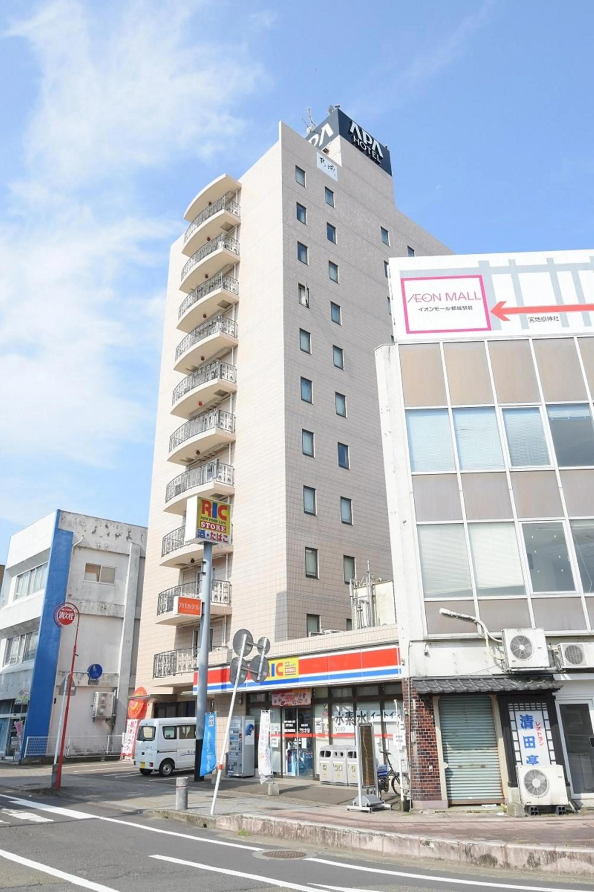 Facade/entrance in APA Hotel Miyazaki Miyakonojo Ekimae