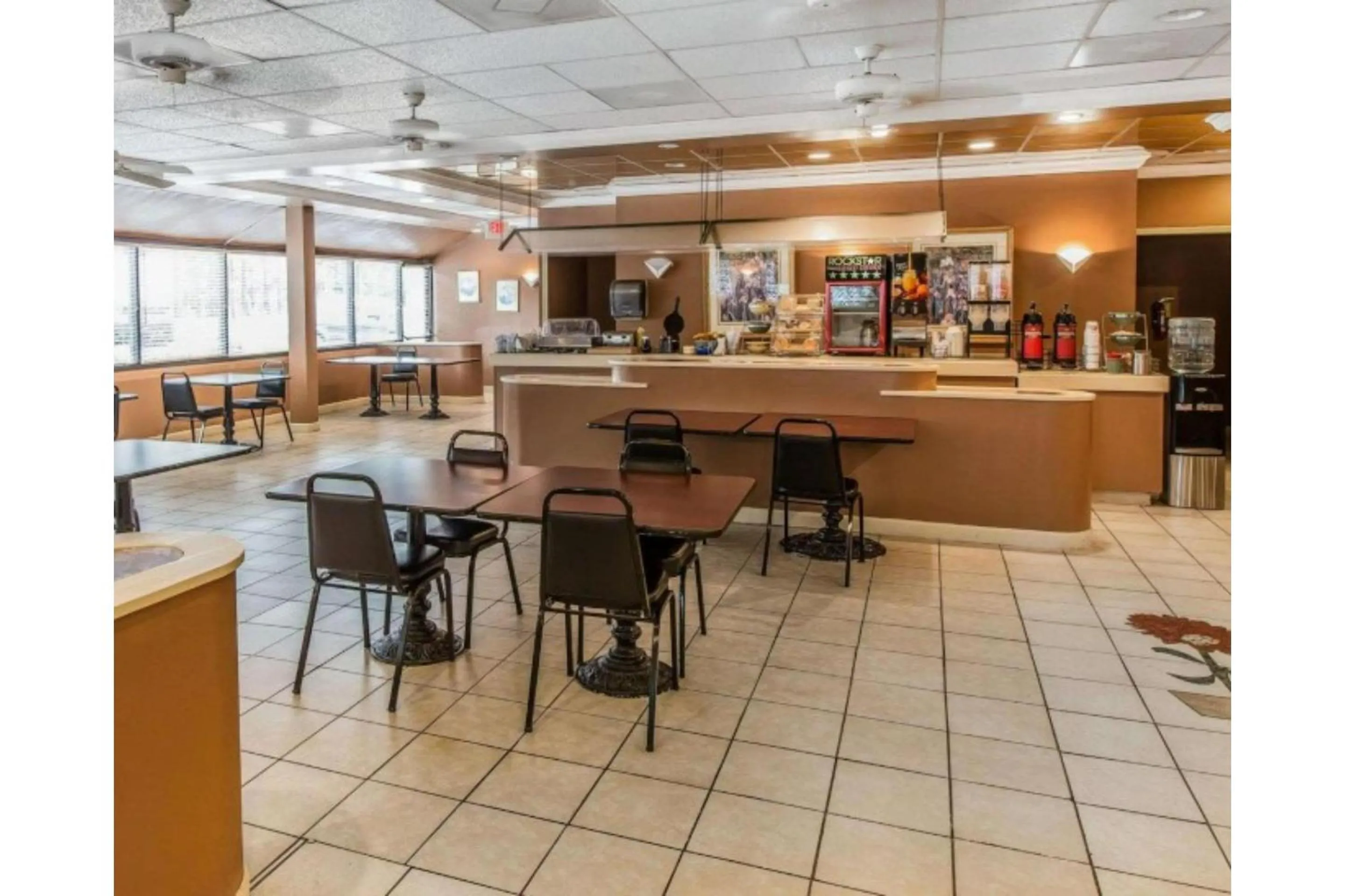 Breakfast in Travelers Inn Douglas By OYO US-441