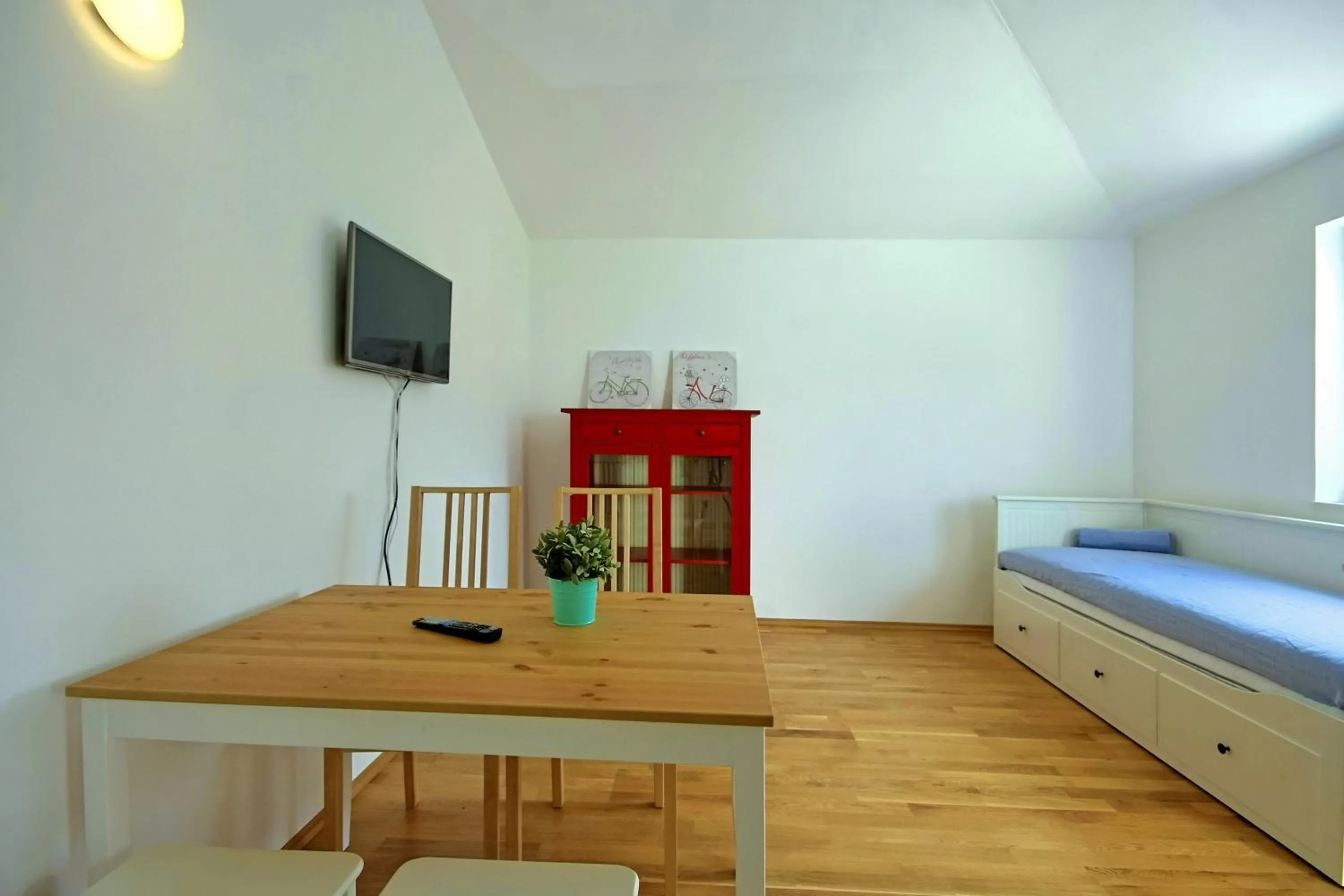 Dining area, Bed in Apartments Finida Umag