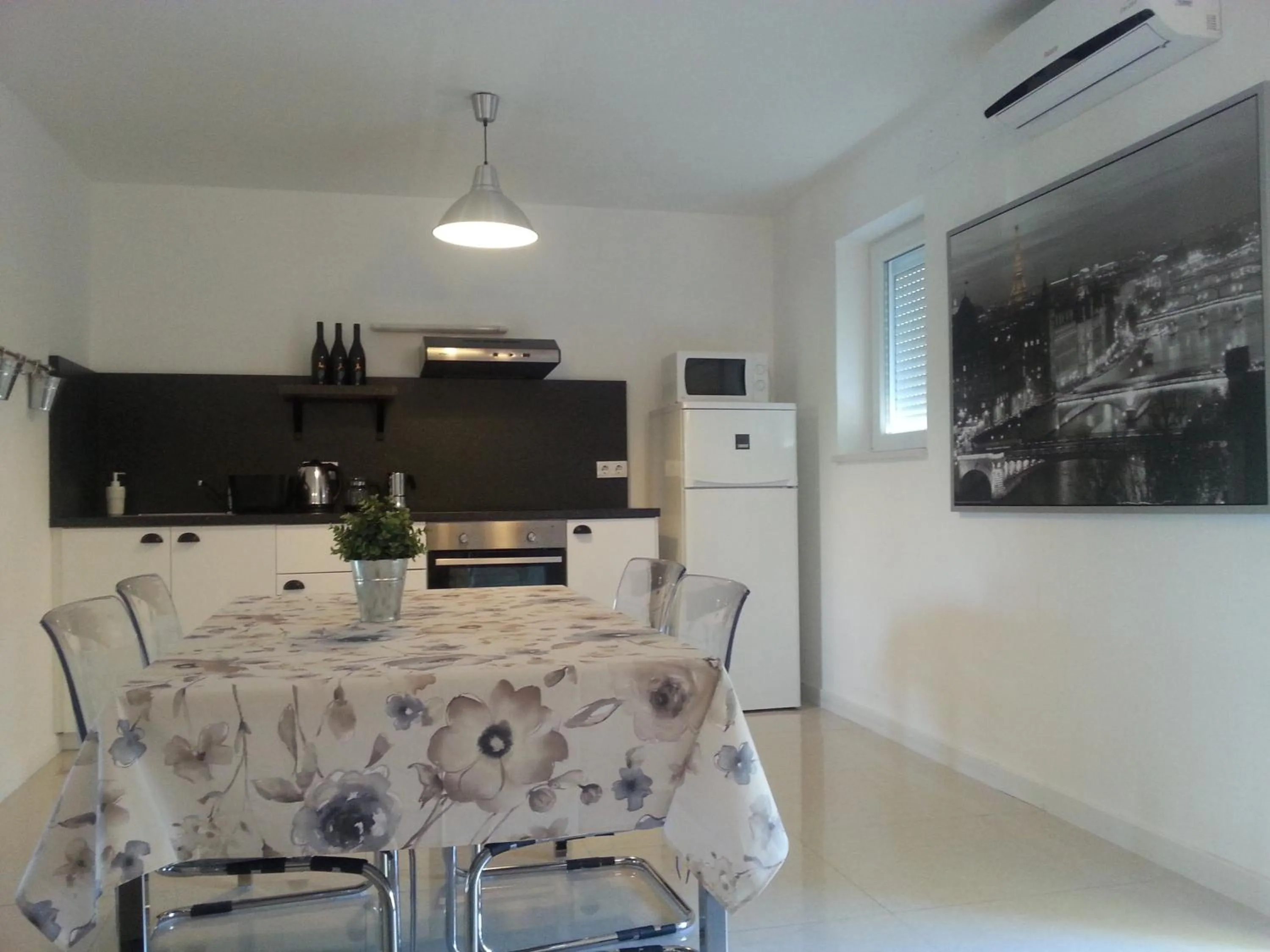 Dining area in Apartments Finida Umag