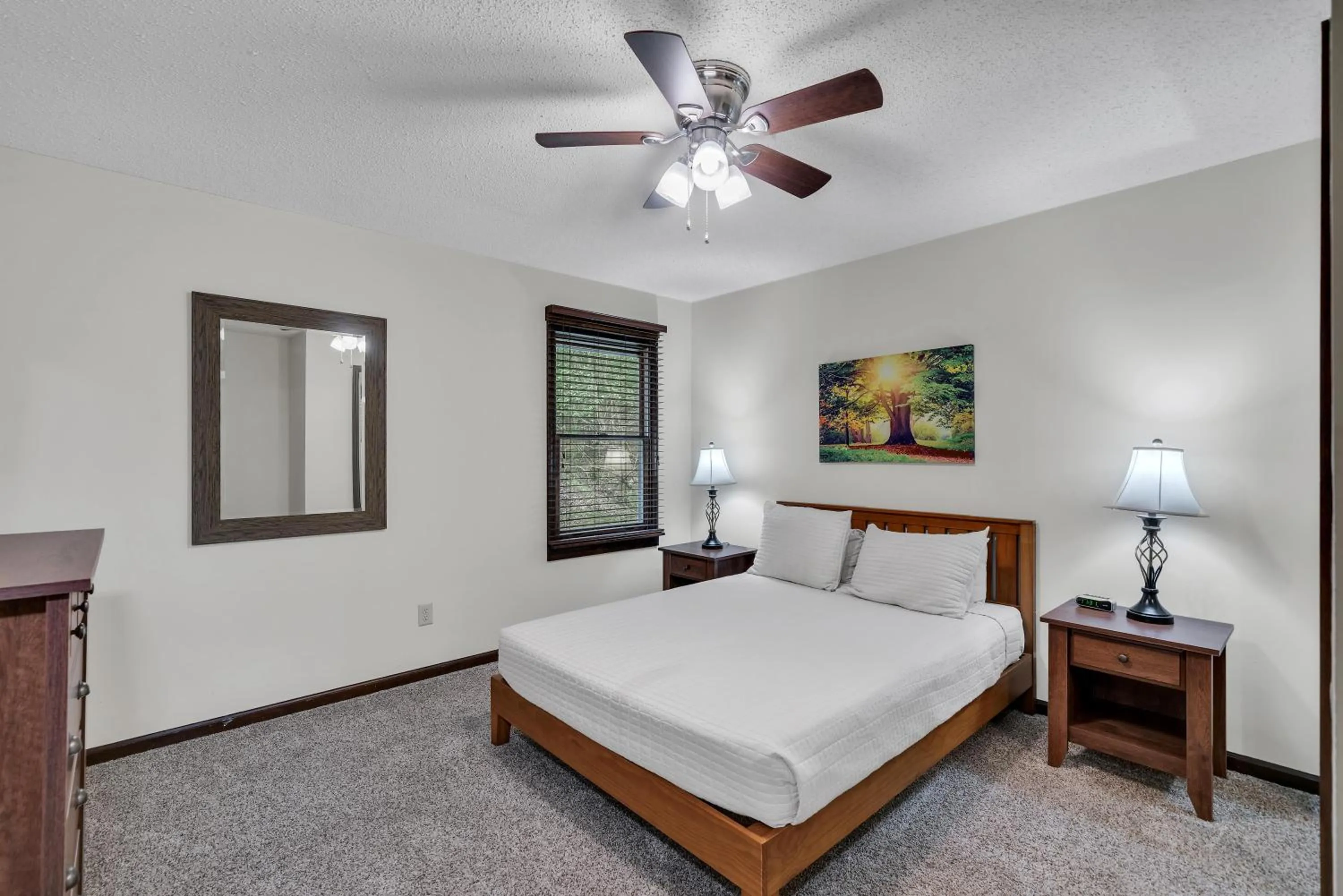 Bed in Coosawattee River Resort