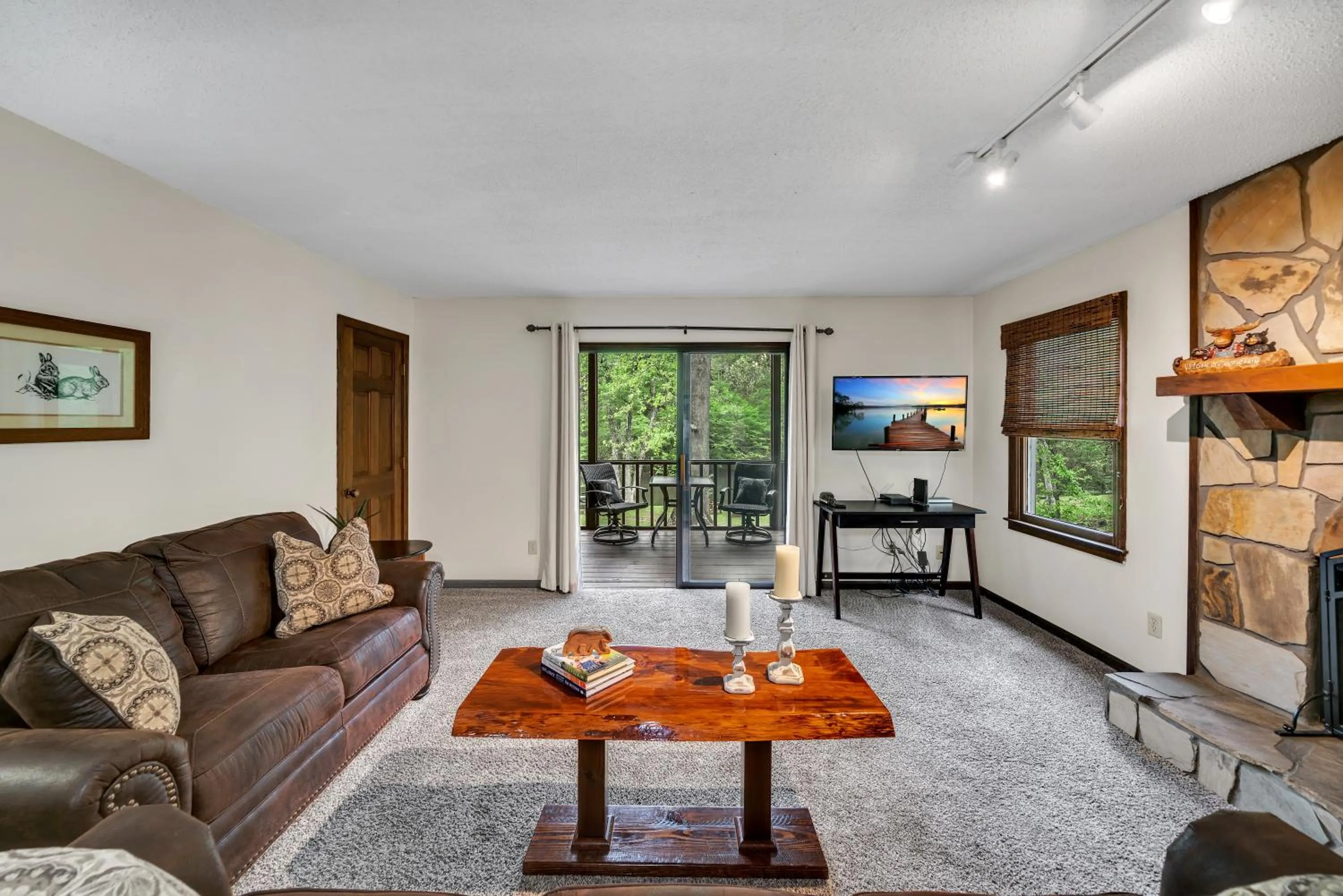 TV and multimedia in Coosawattee River Resort