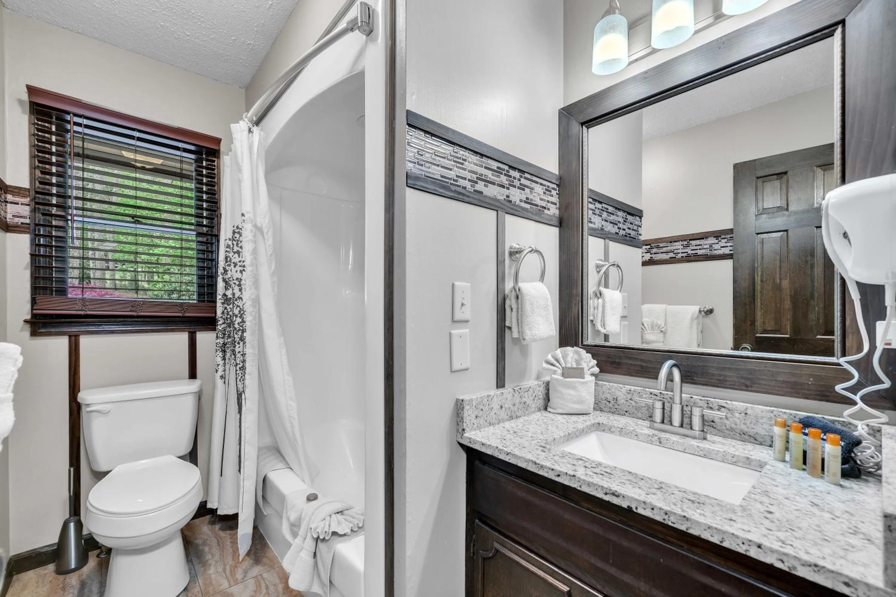 Shower in Coosawattee River Resort