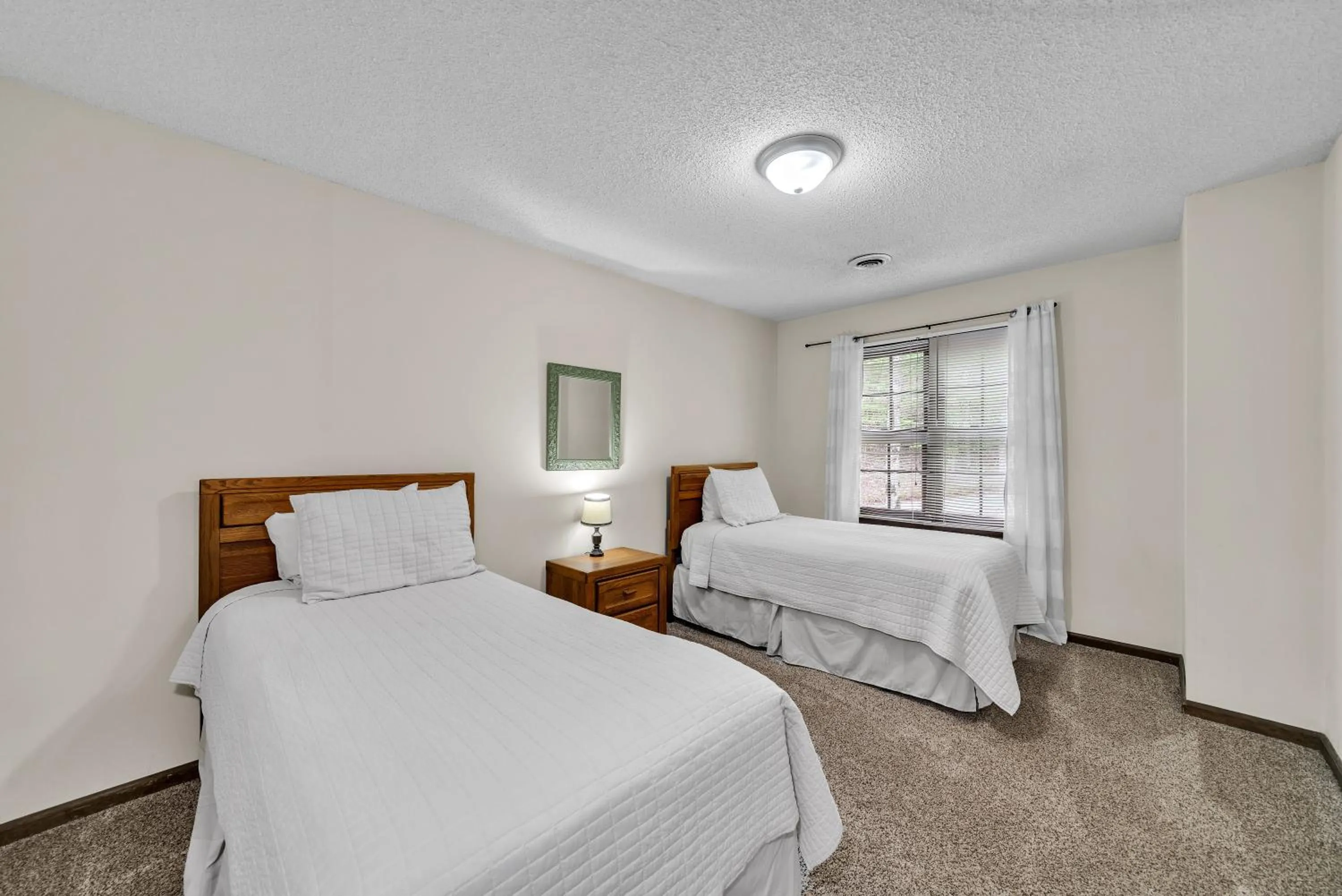 Bed in Coosawattee River Resort