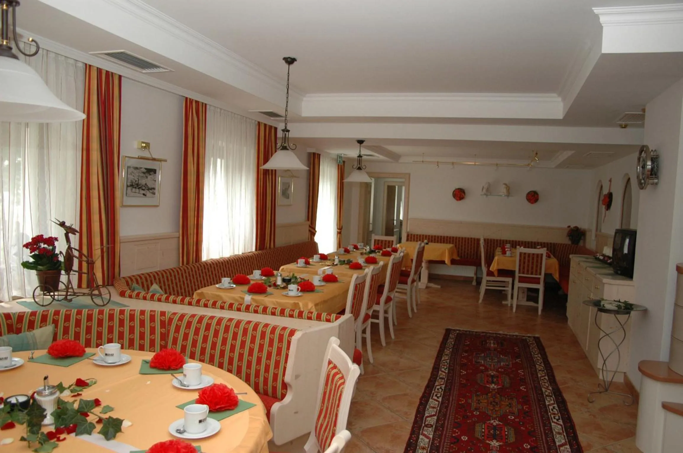Communal lounge/ TV room in Hotel Hörlgut