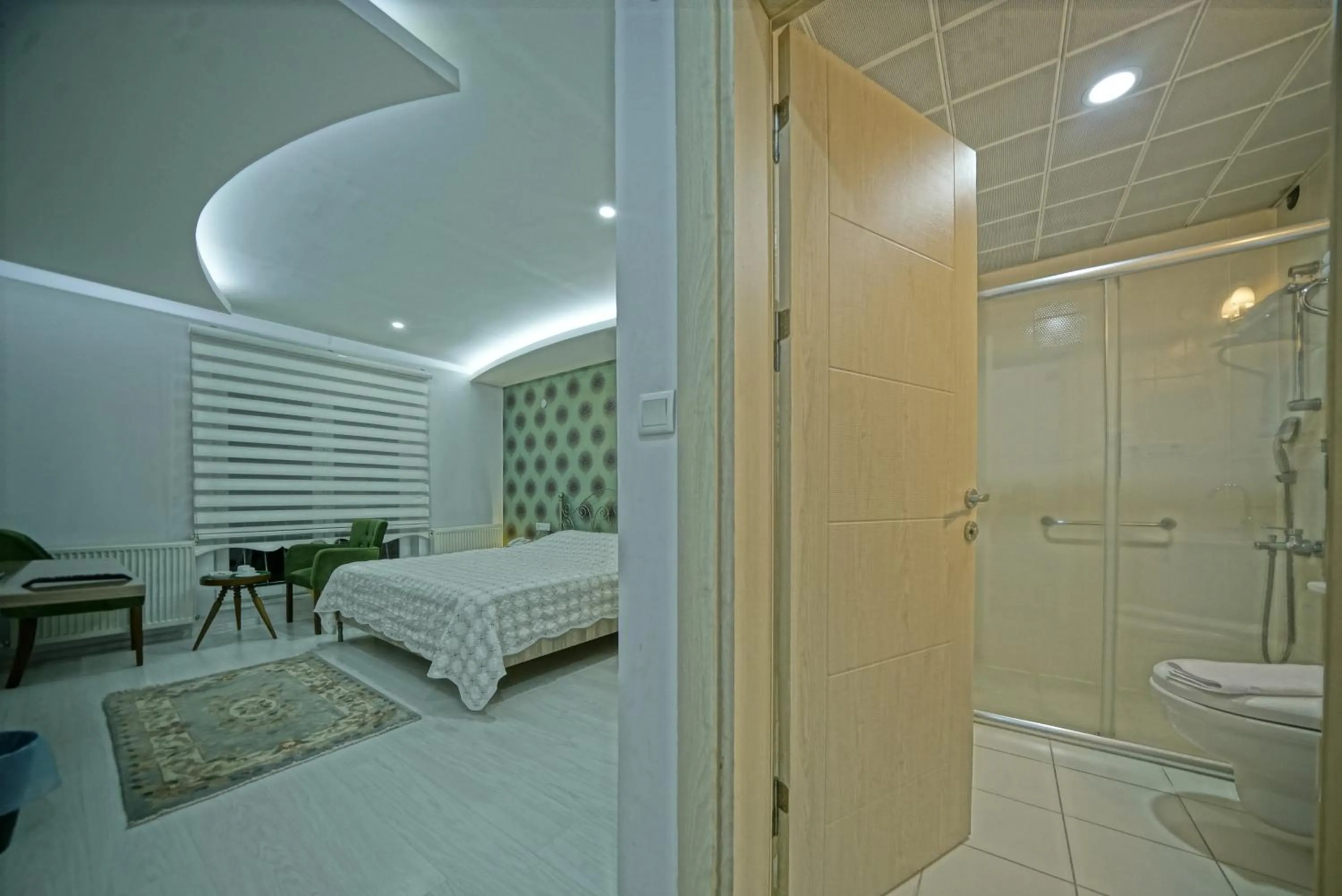 Shower, Bed in Cappadocia Symbol Hotel