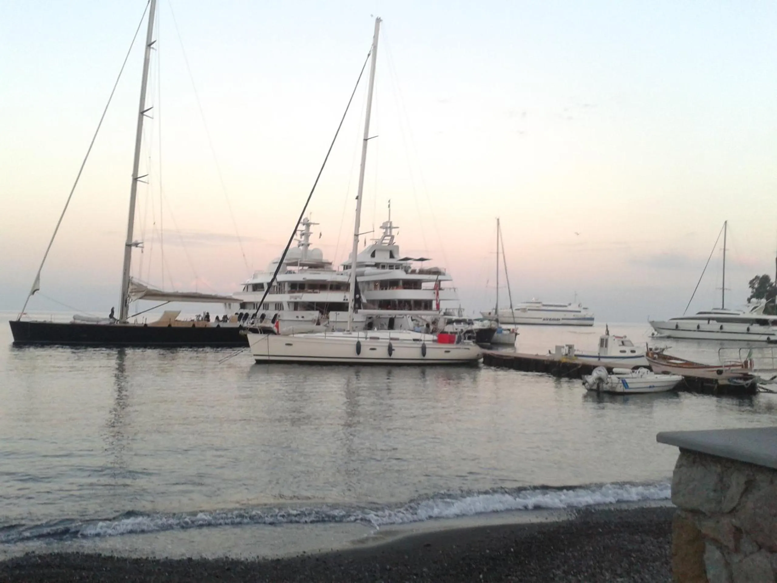 Beach in B&B Albatros