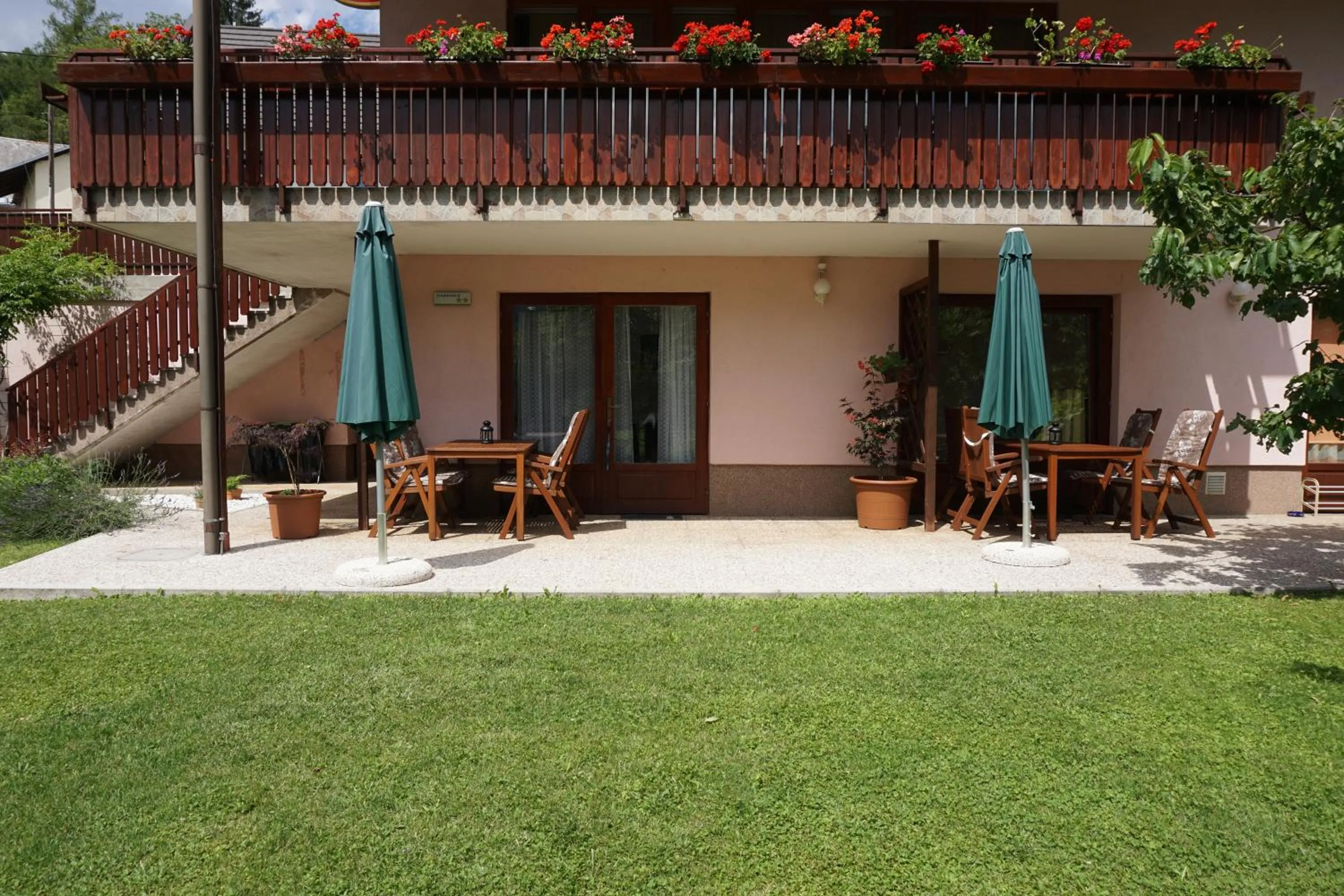 Property building in Apartments Kravanja