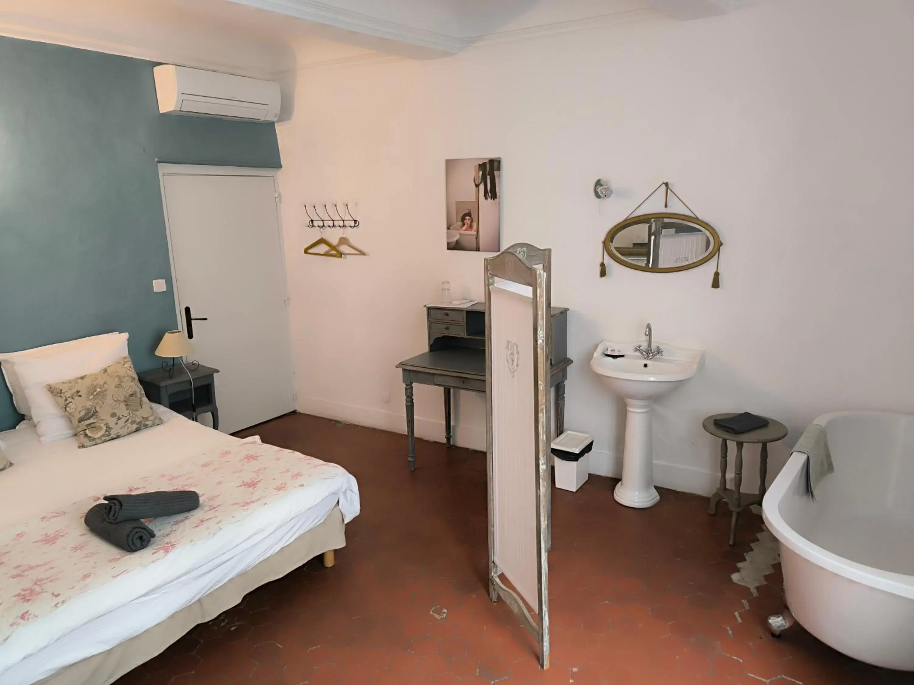 Double Room in Les Chambres De Charlotte Double Room in Les Chambres De Charlotte