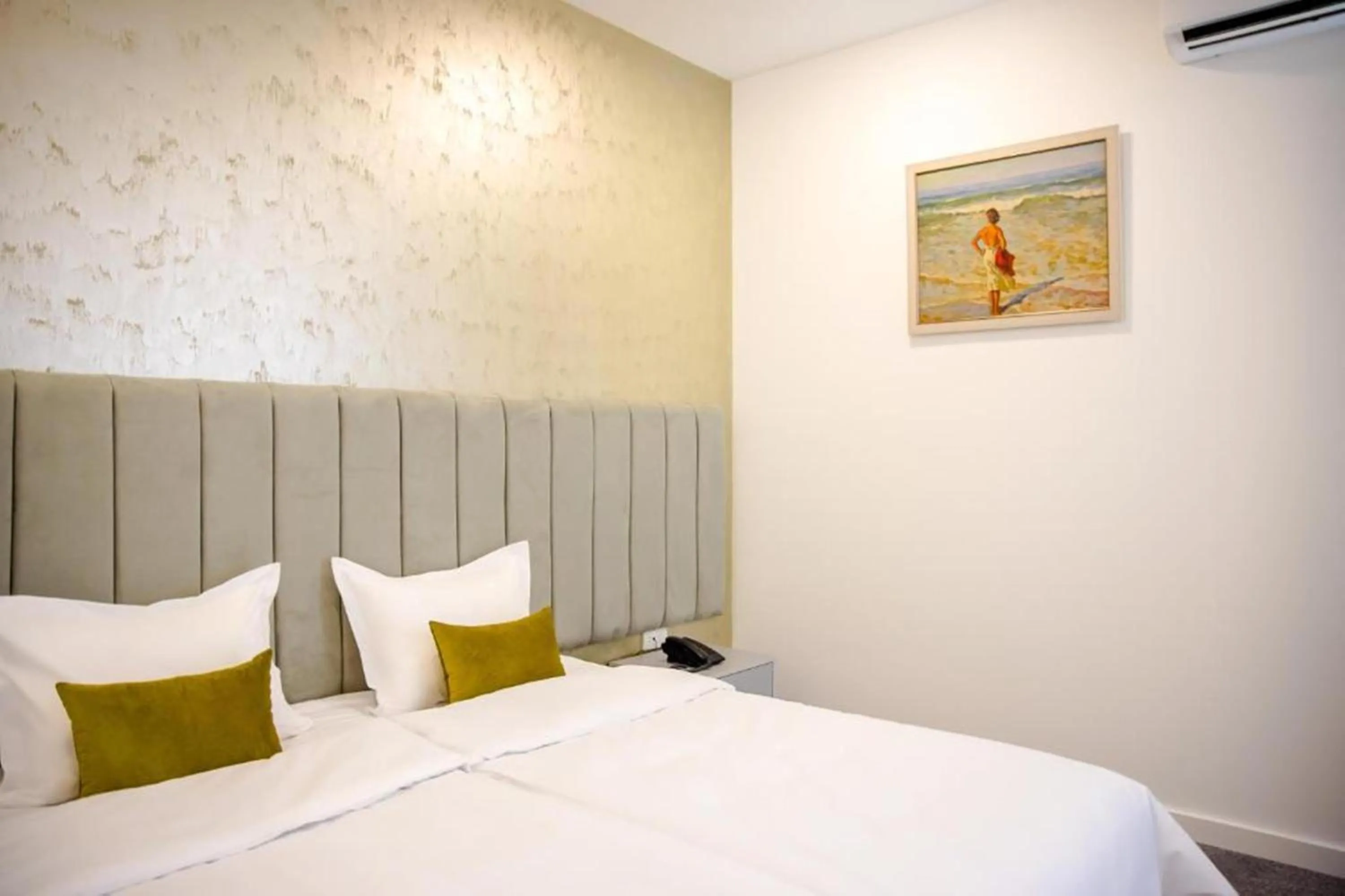 Bed in Benefice Hotel Yerevan-通緝