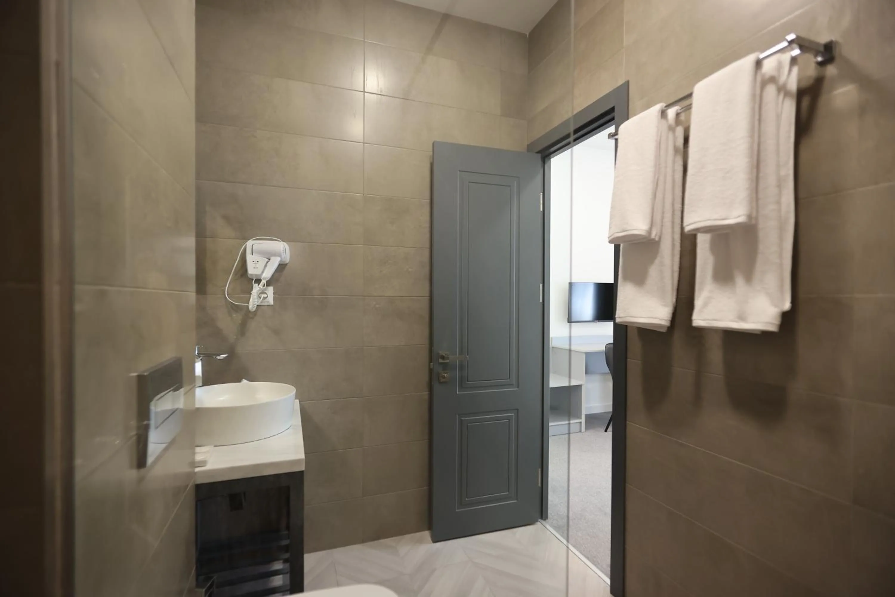 Bathroom in Benefice Hotel Yerevan-通緝