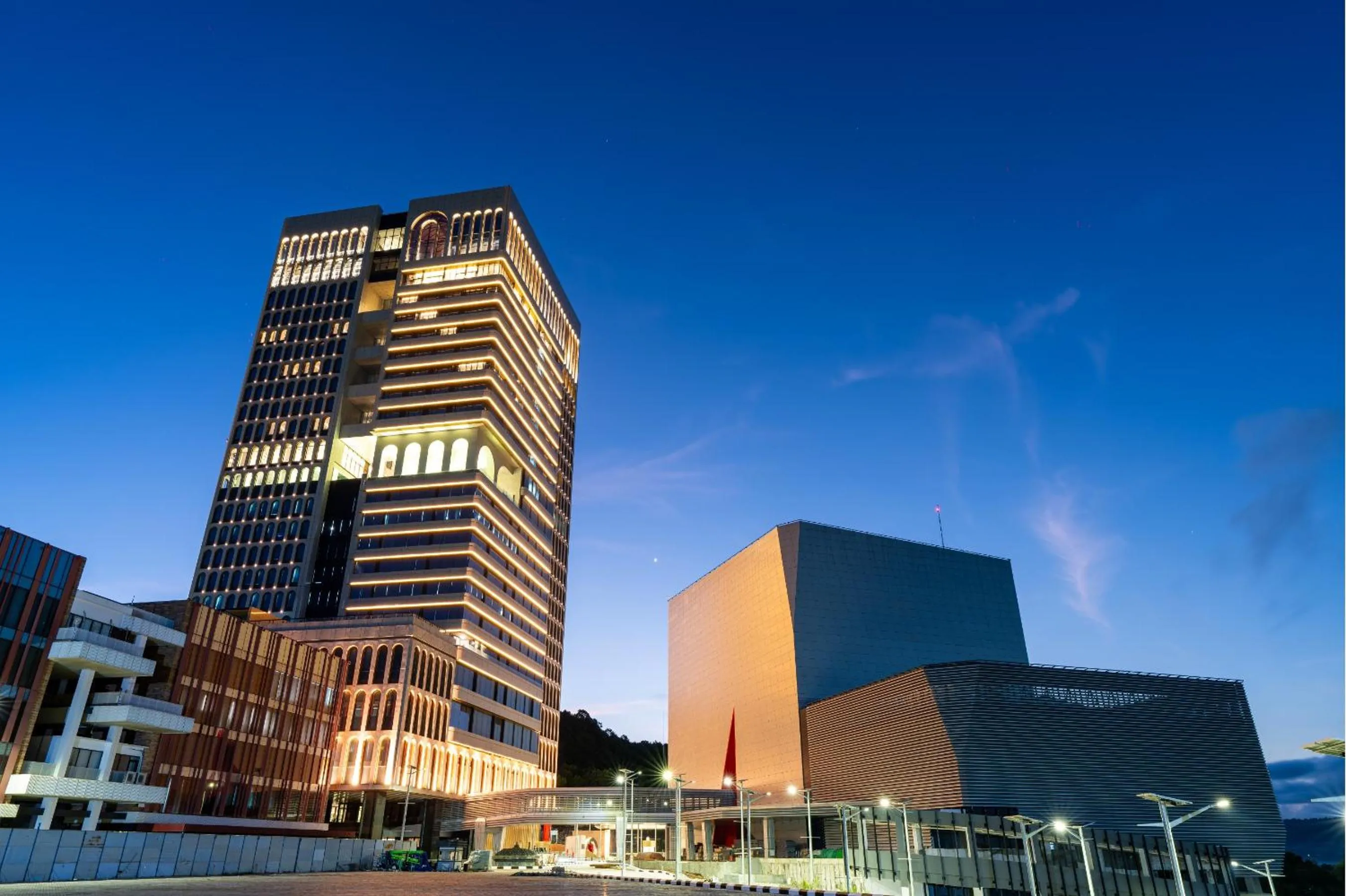 Property building in Arjuna Solitaire Hotel