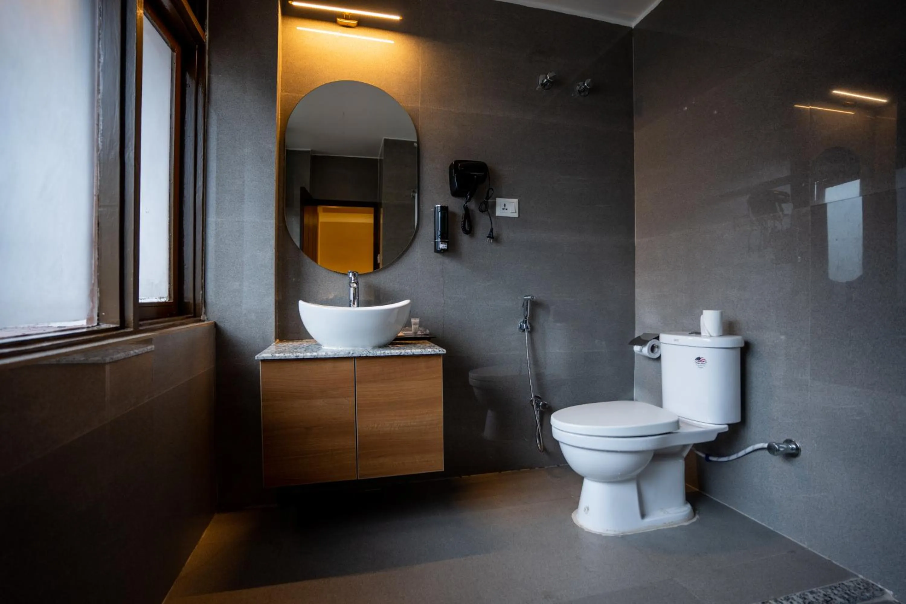 Toilet in Hotel Marcopolo