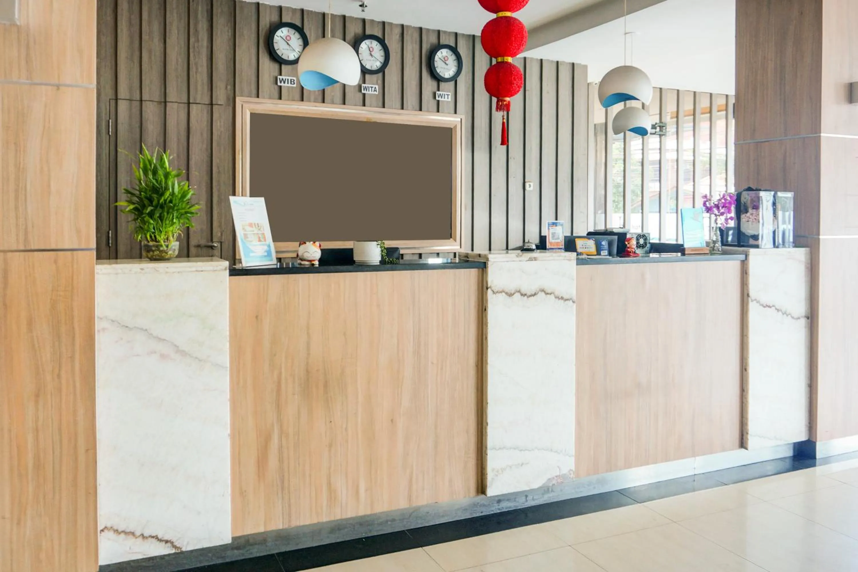 Lobby or reception in Townhouse Oak Palembang near Palembang Golf Club formerly KR Hotel