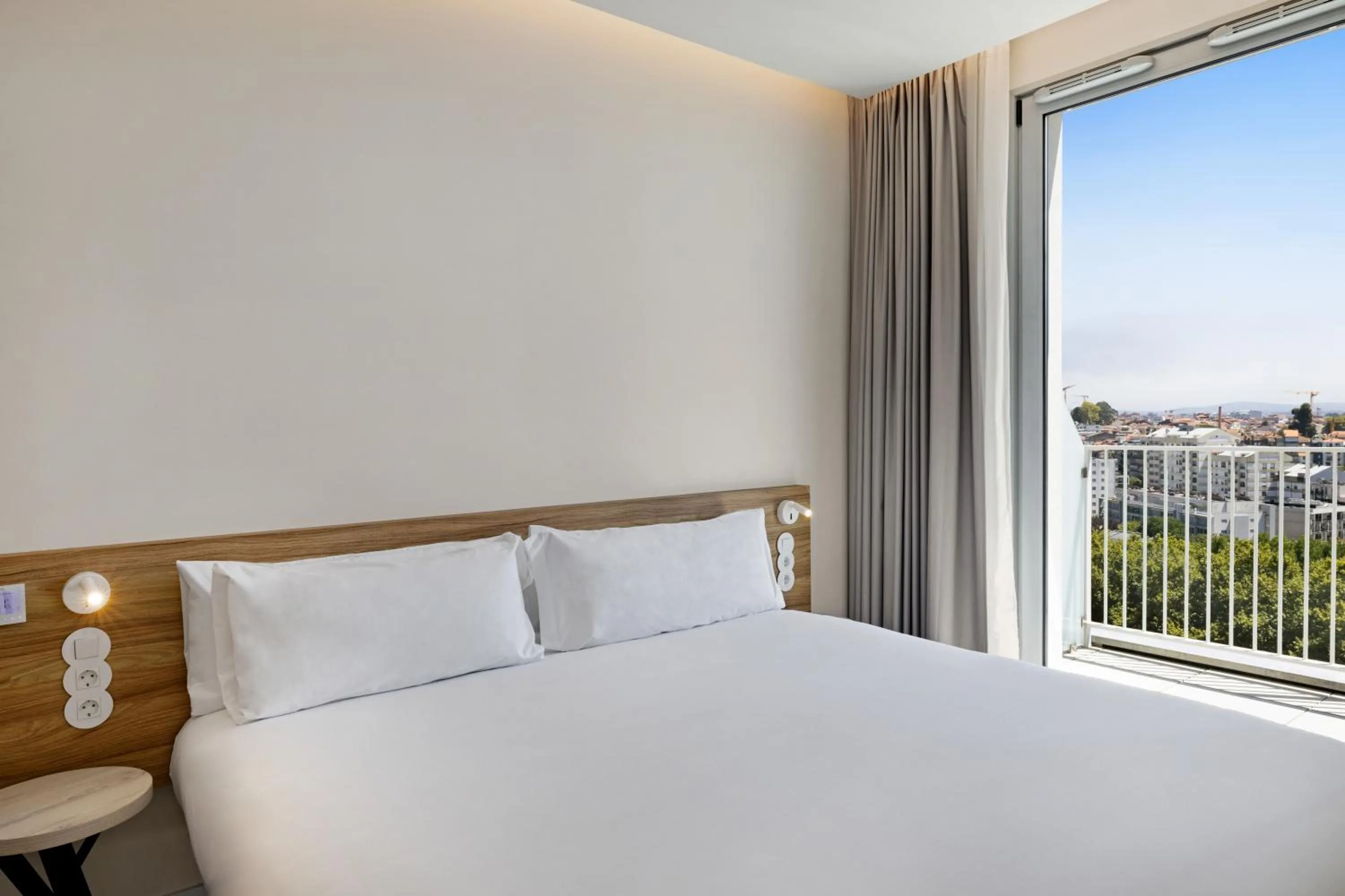 Bed in B&B HOTEL Porto Centro Massarelos