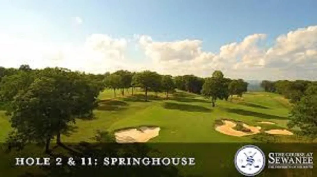 Golfcourse in The Smoke House Lodge