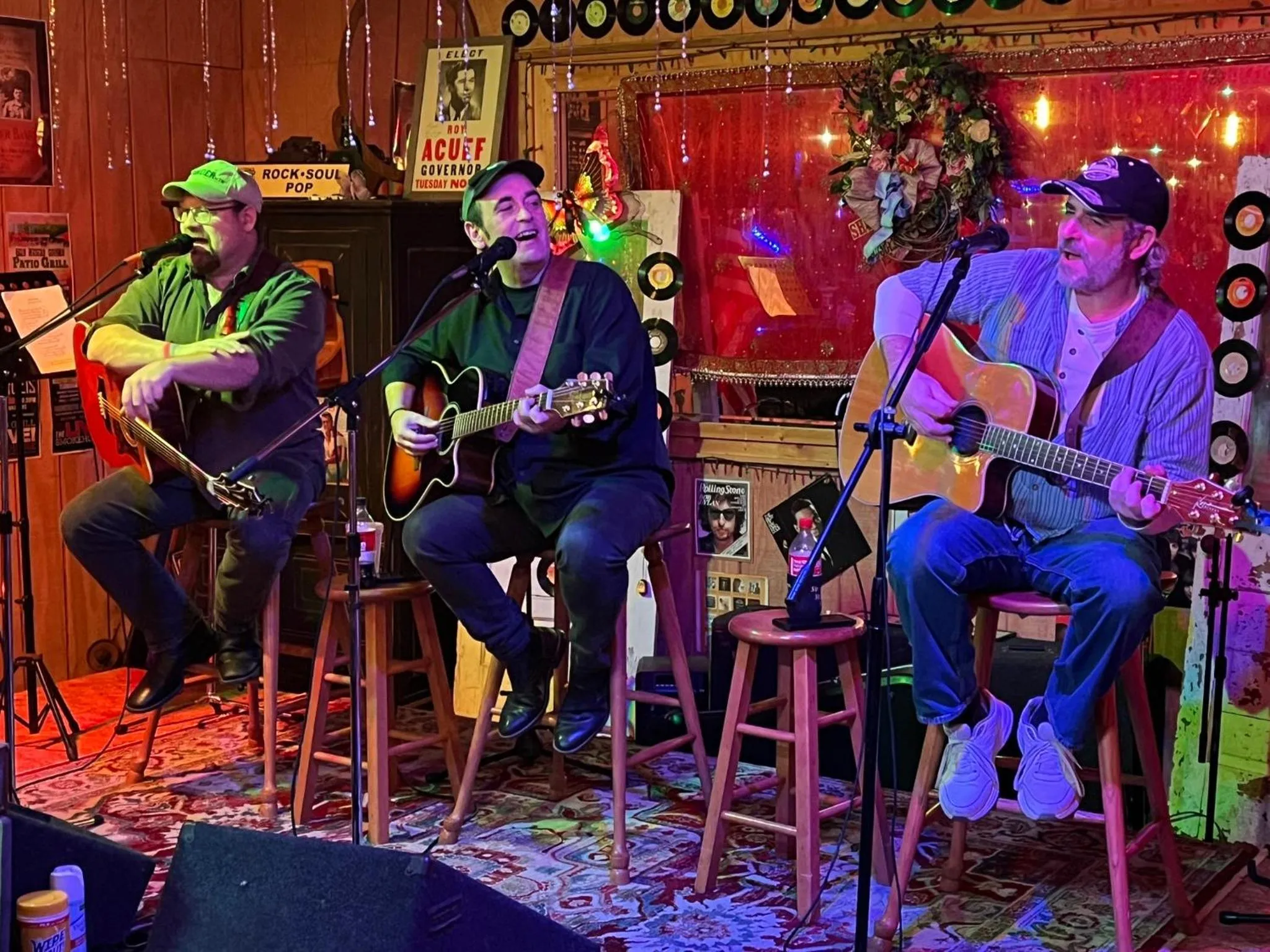 Restaurant/places to eat in The Smoke House Lodge