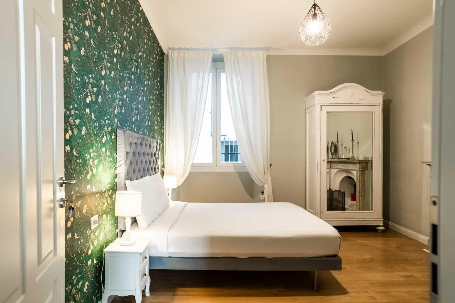 Double Room with Private External Bathroom in La Piazzetta Rooms & Apartments