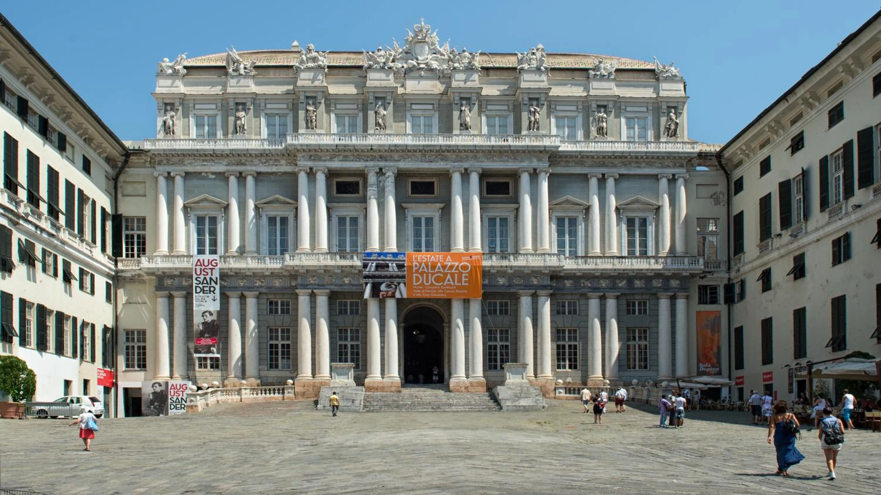 Property building in La Piazzetta Rooms & Apartments