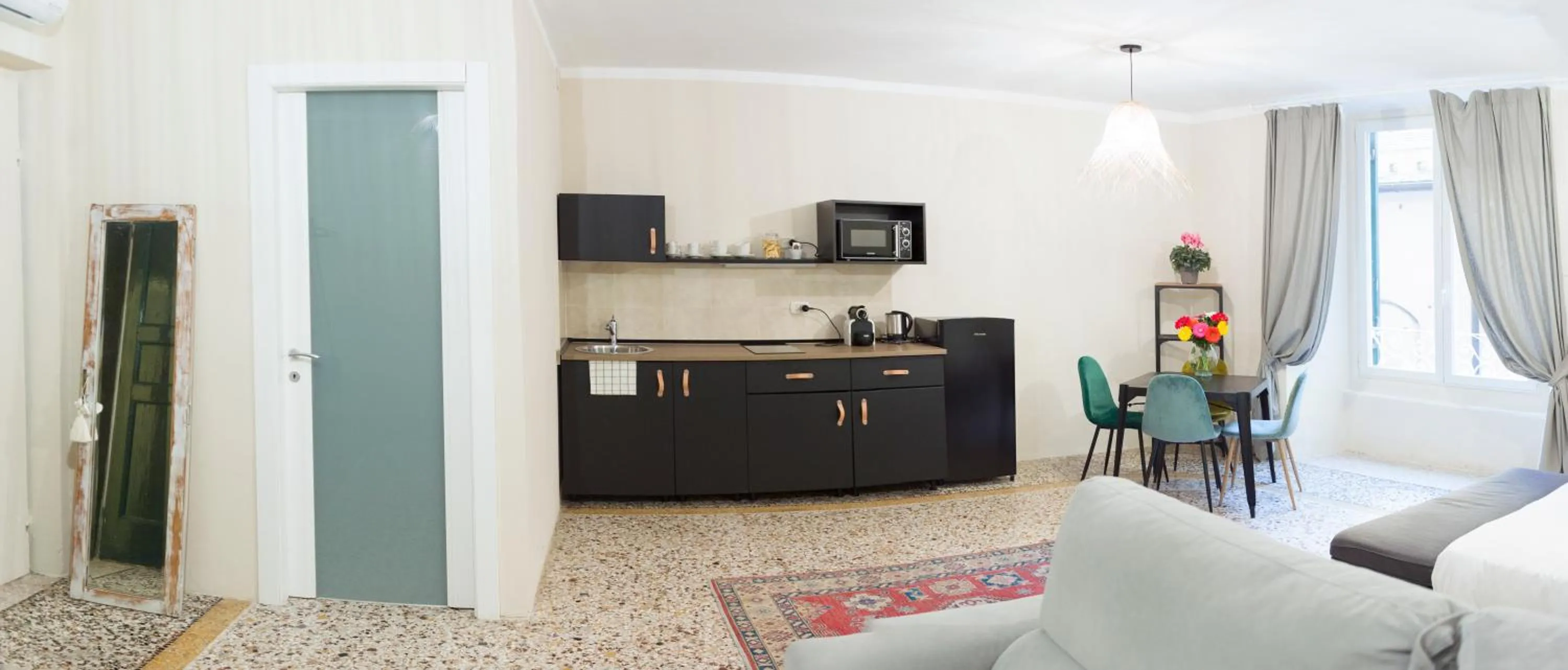 La Piazzetta Rooms & Apartments
