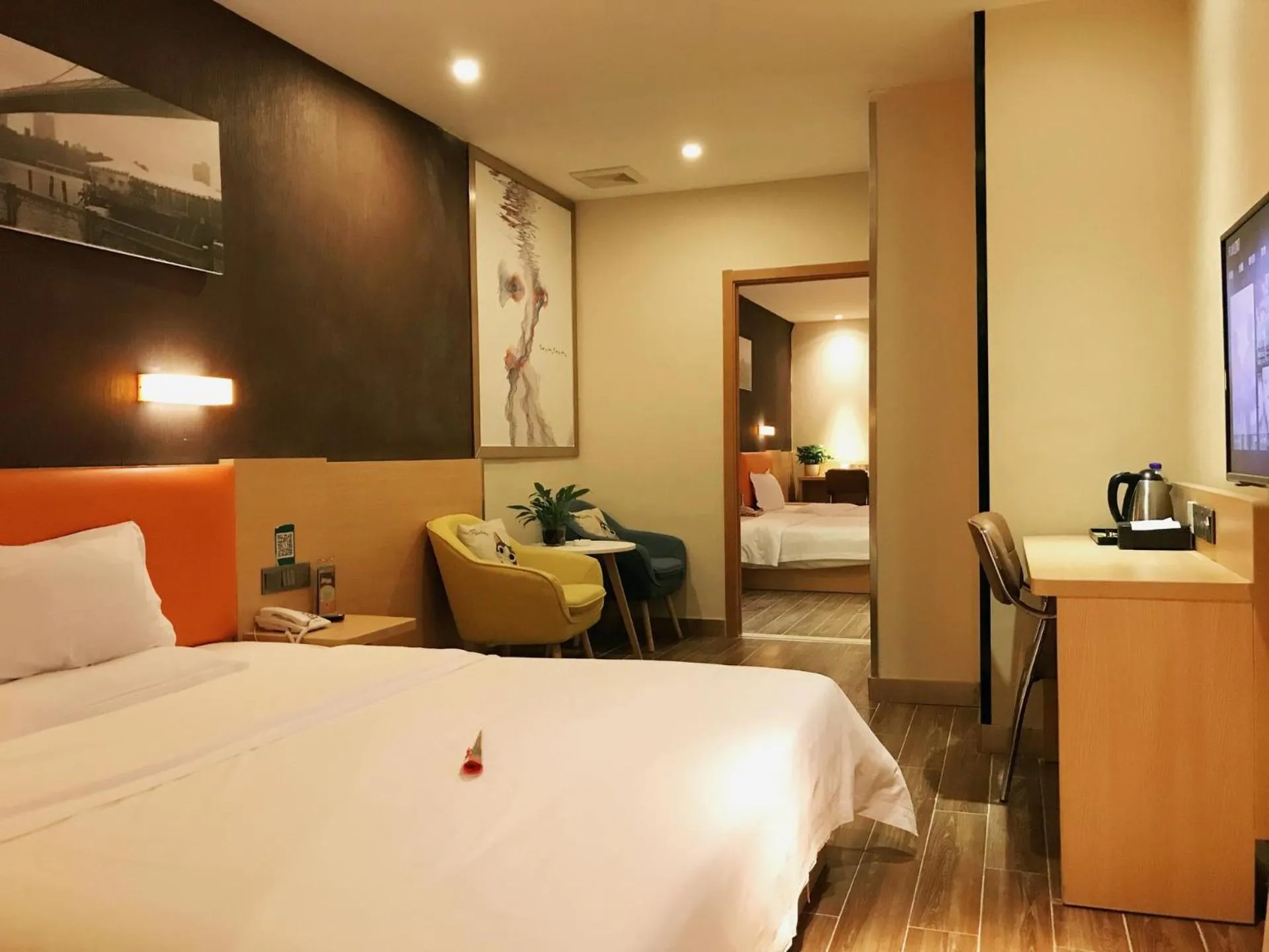 Bed in 7Days Premium Nanjing Xinjiekou Subway Station