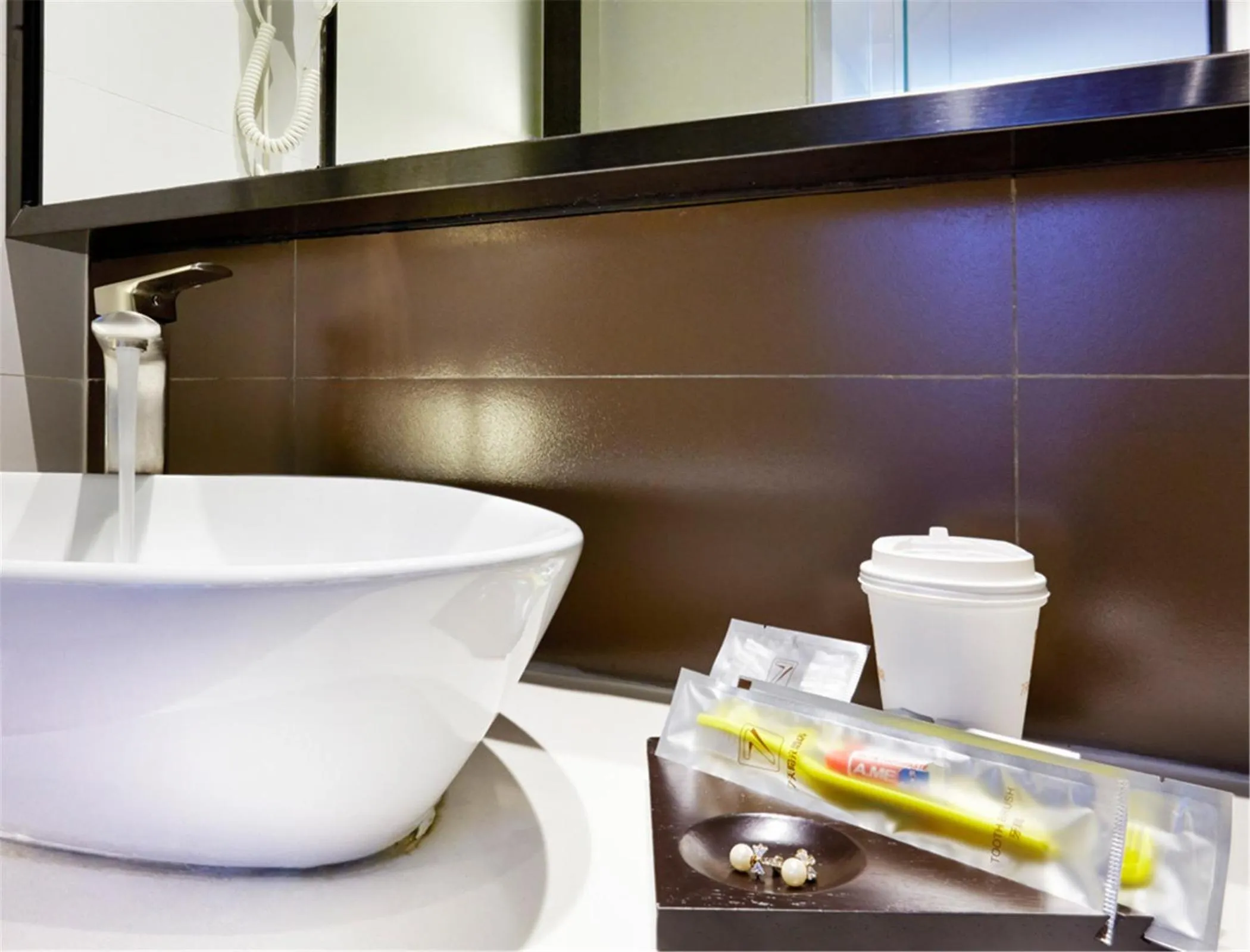 Bathroom in 7Days Premium Guilin Seven star International Exhibition Center