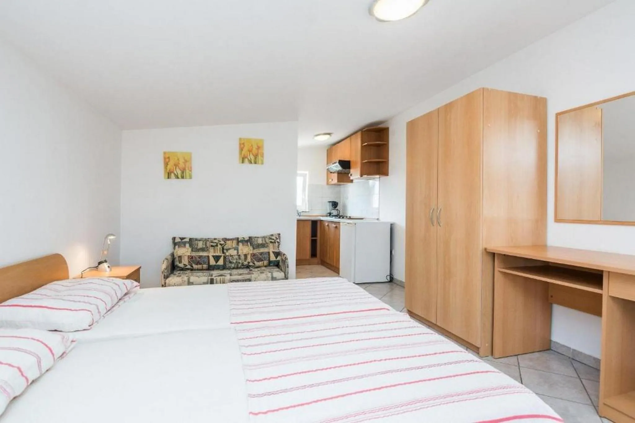Kitchen or kitchenette, Bed in Apartments Delic-Pejic