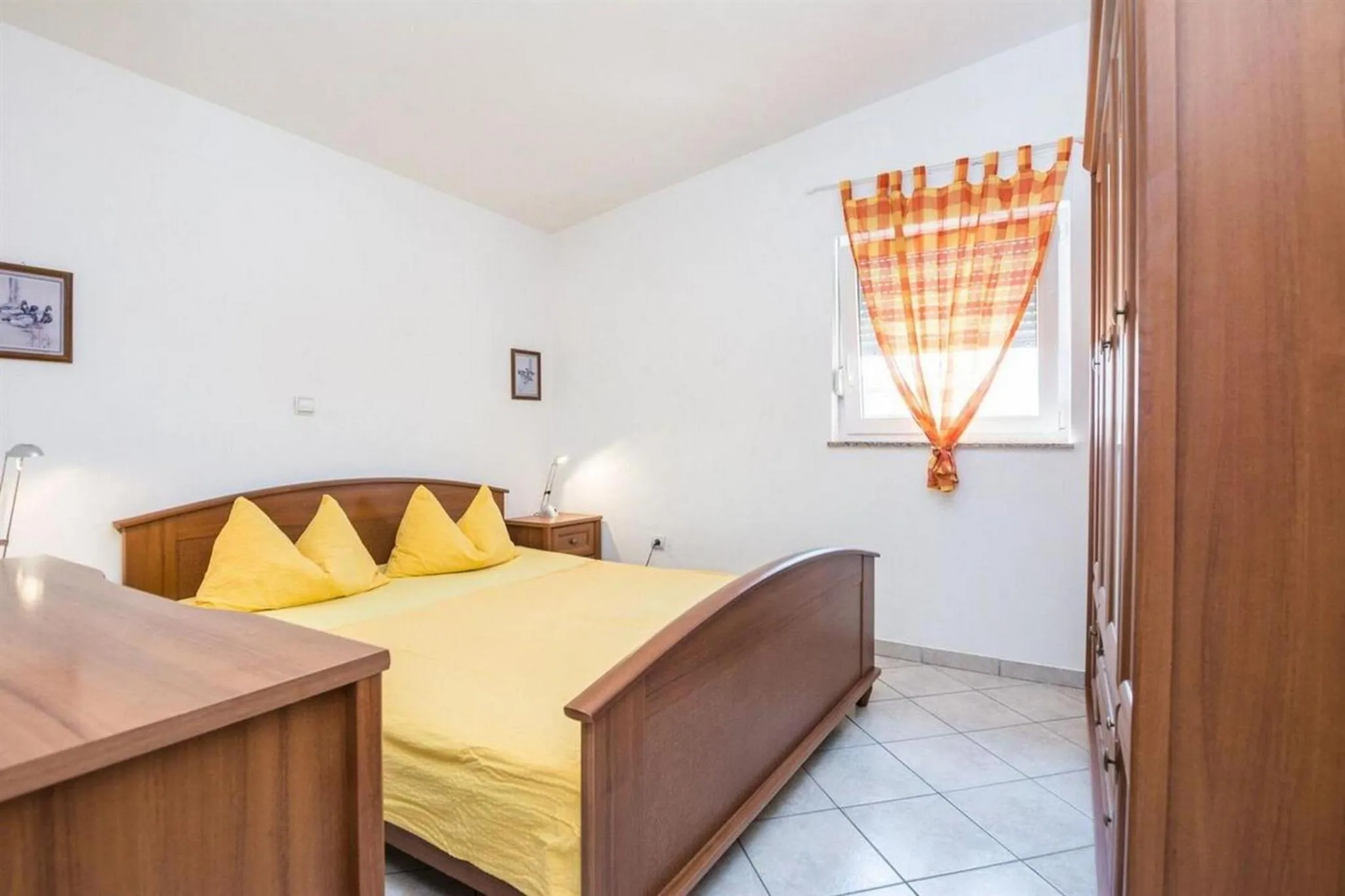Bed in Apartments Delic-Pejic