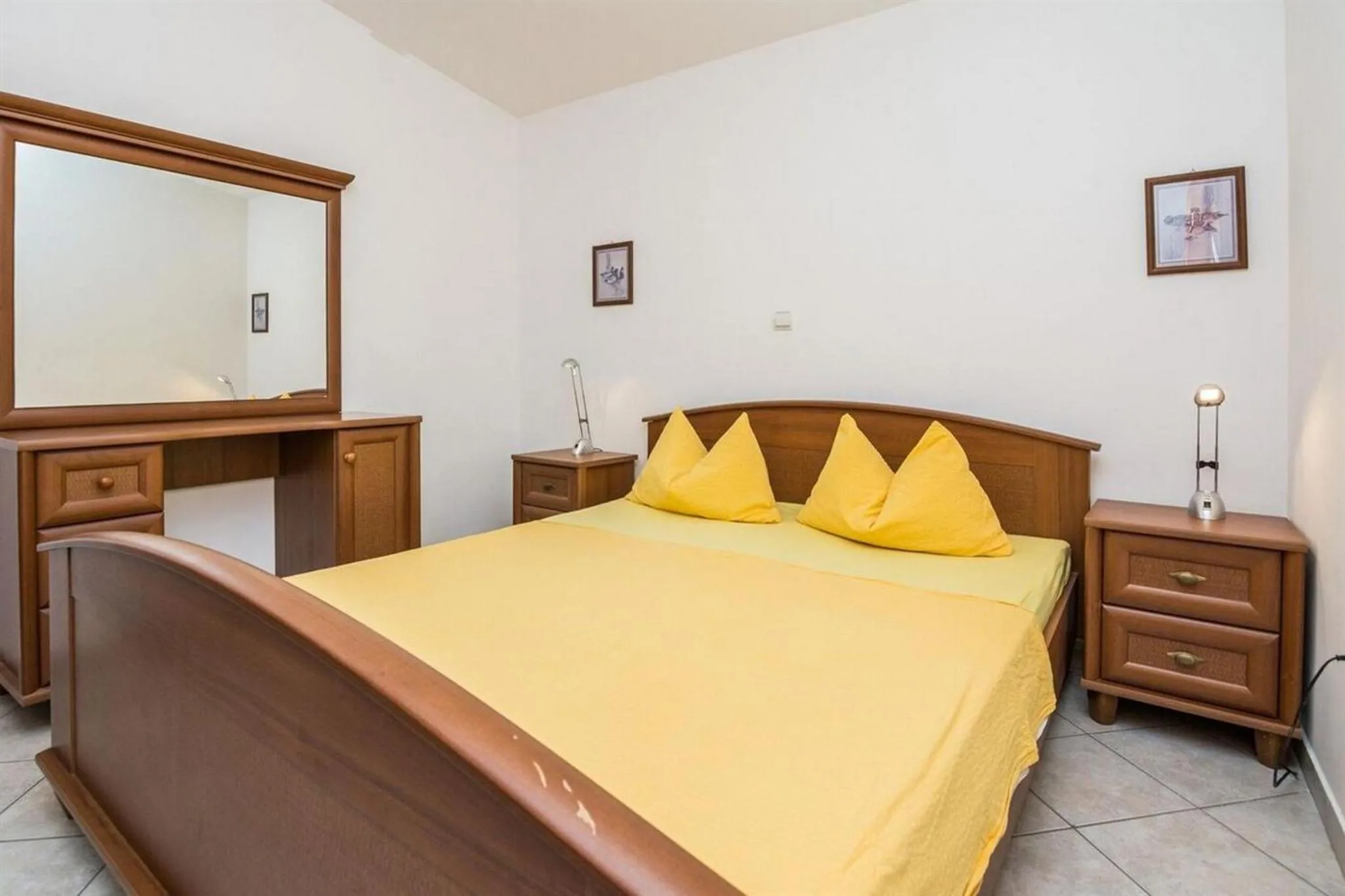 Bed in Apartments Delic-Pejic