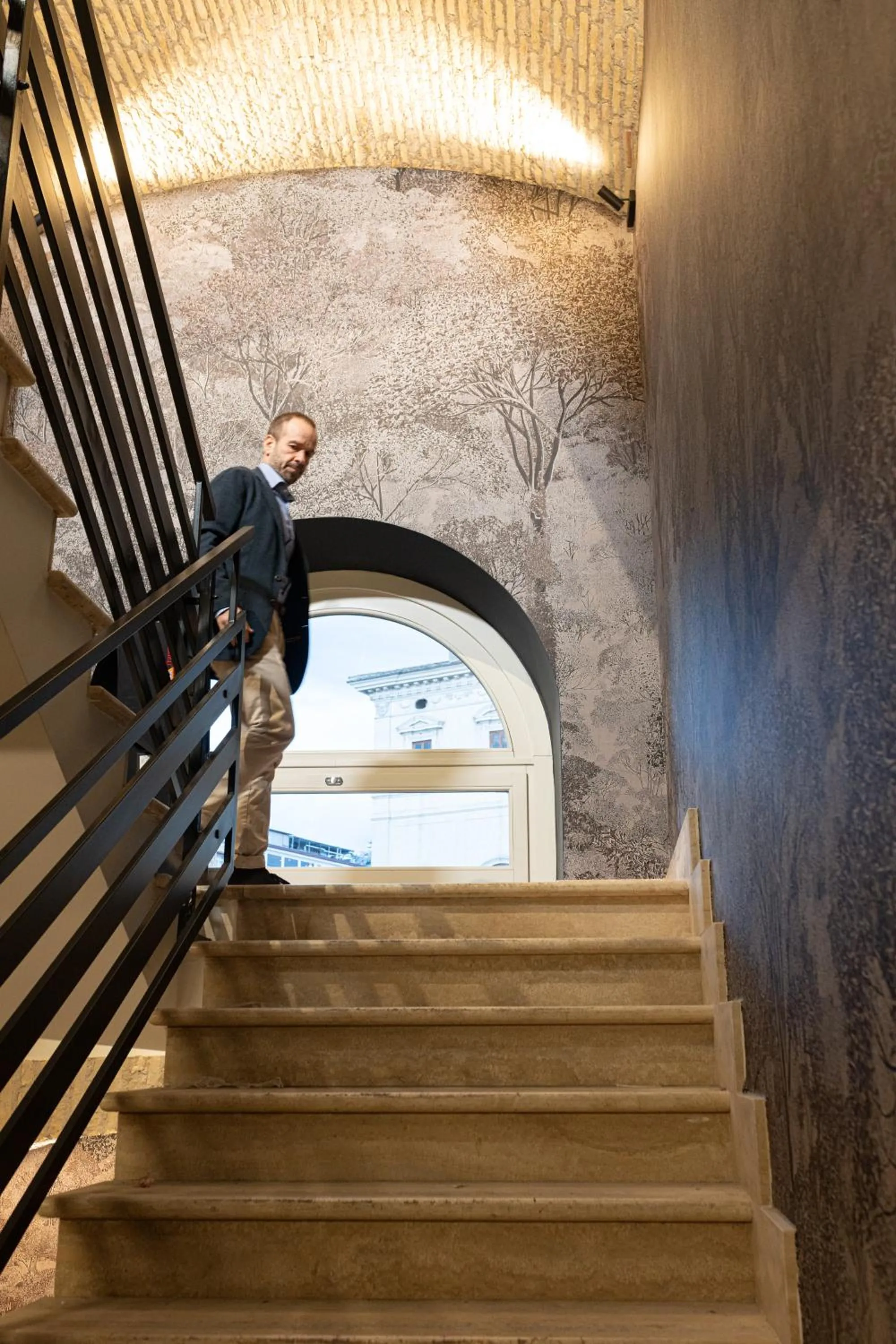 furniture in Palazzo 4 Fontane 12