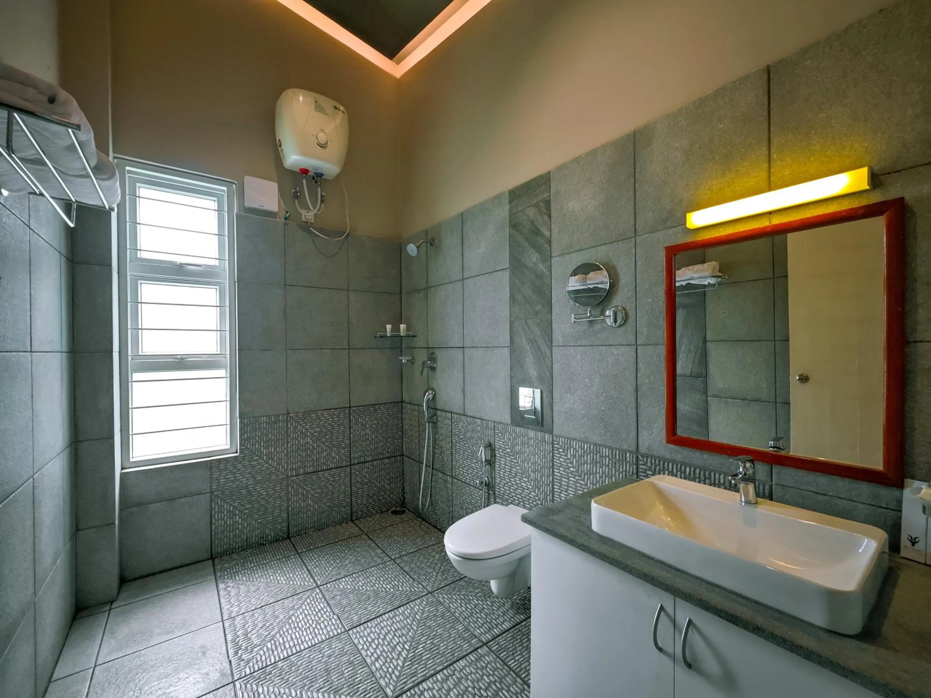 Shower in Ibex Resorts, Coonoor - Tapas